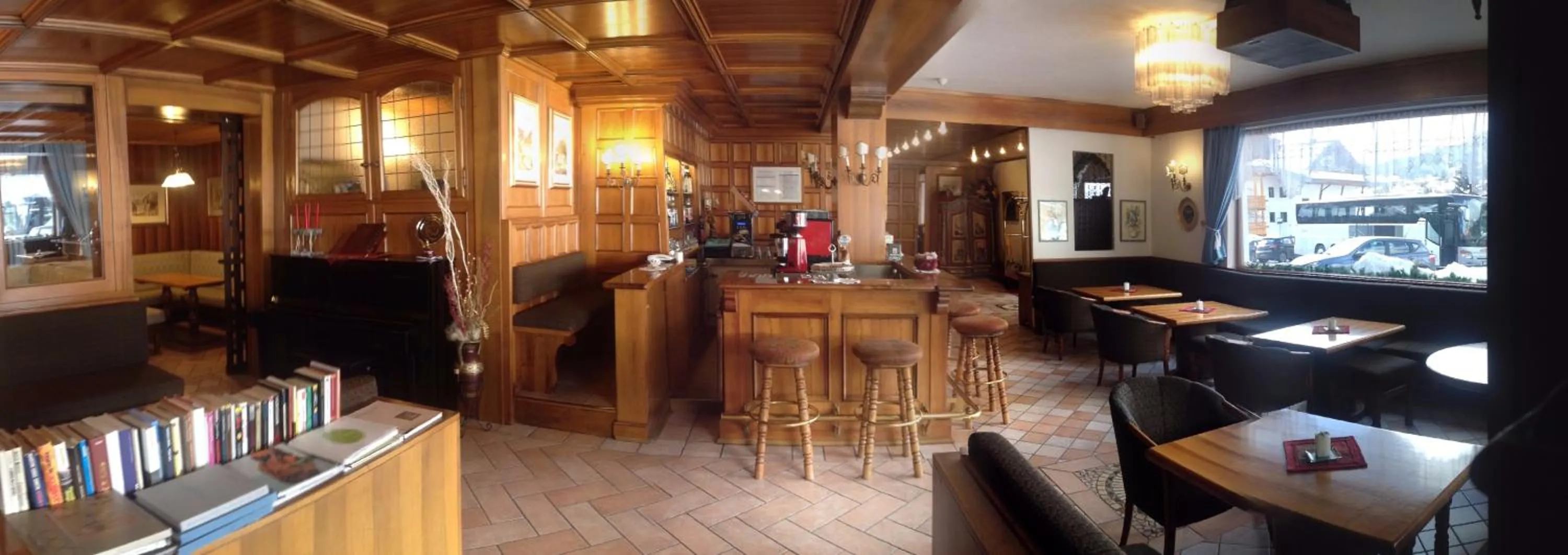 Lounge or bar in Park Hotel Mater Dei