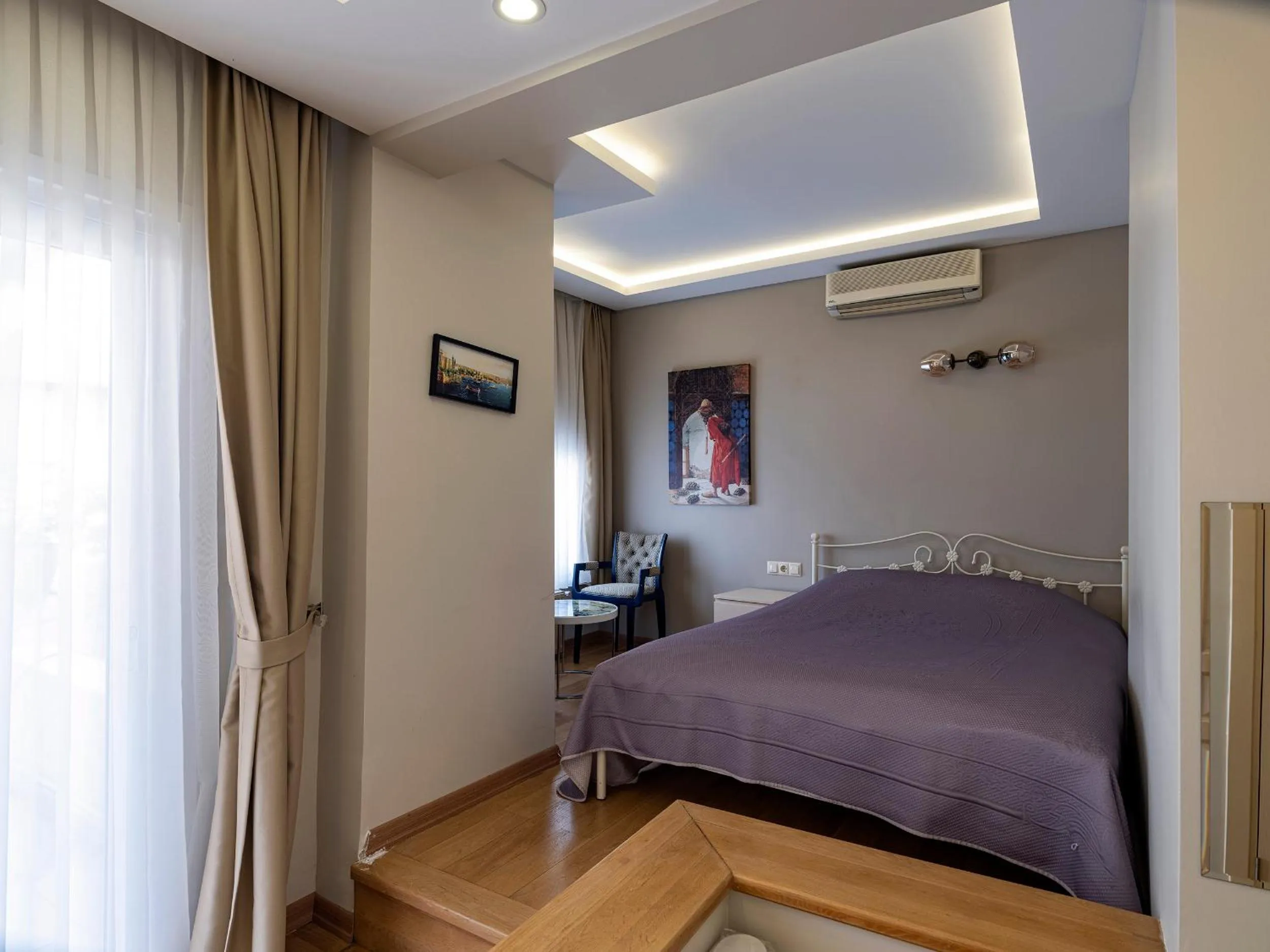 Bed in Ragip Pasha Apartments