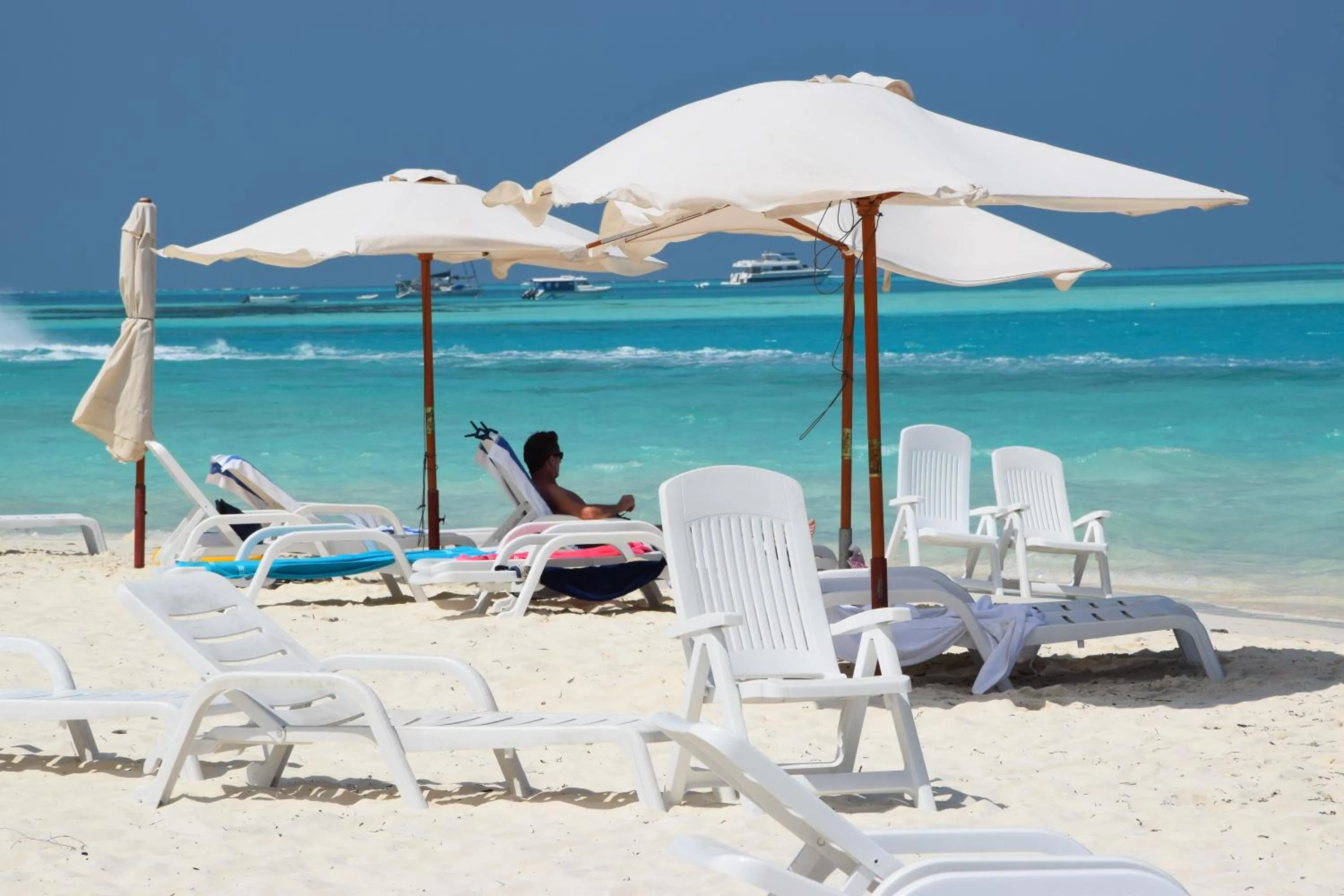 Beach in Bibee Maldives