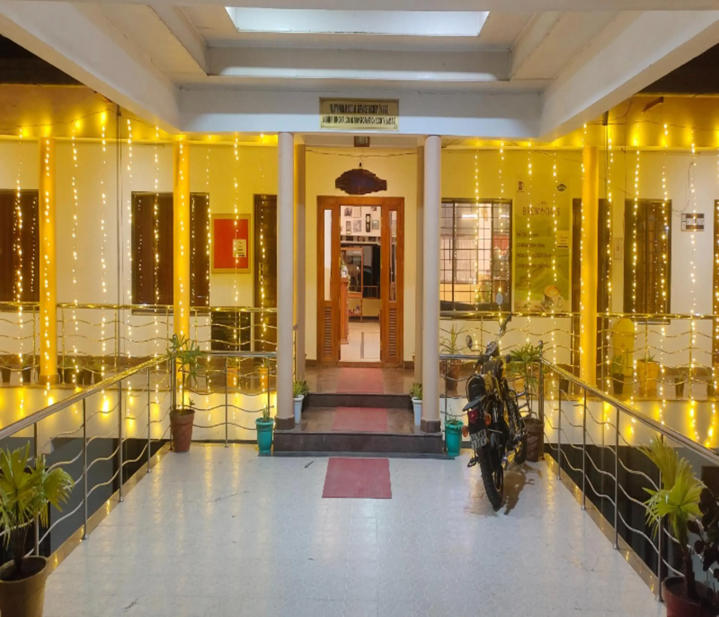 Facade/entrance in AC MIST Facade/entrance in AC MIST