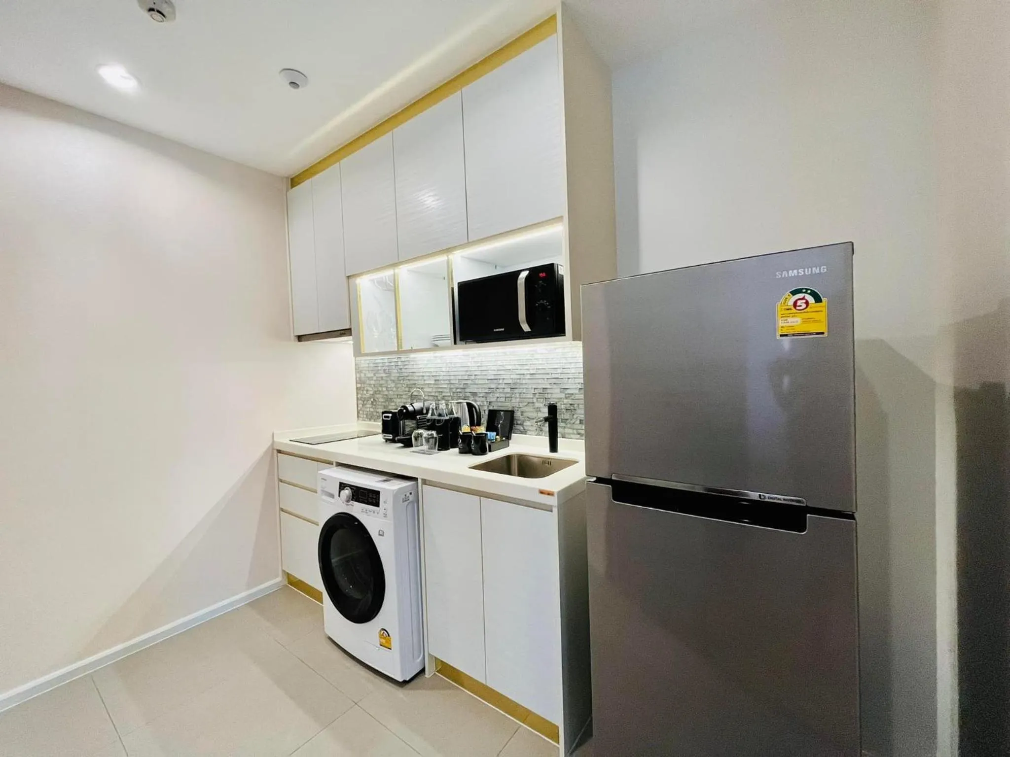 Oakwood Suites Tiwanon Bangkok