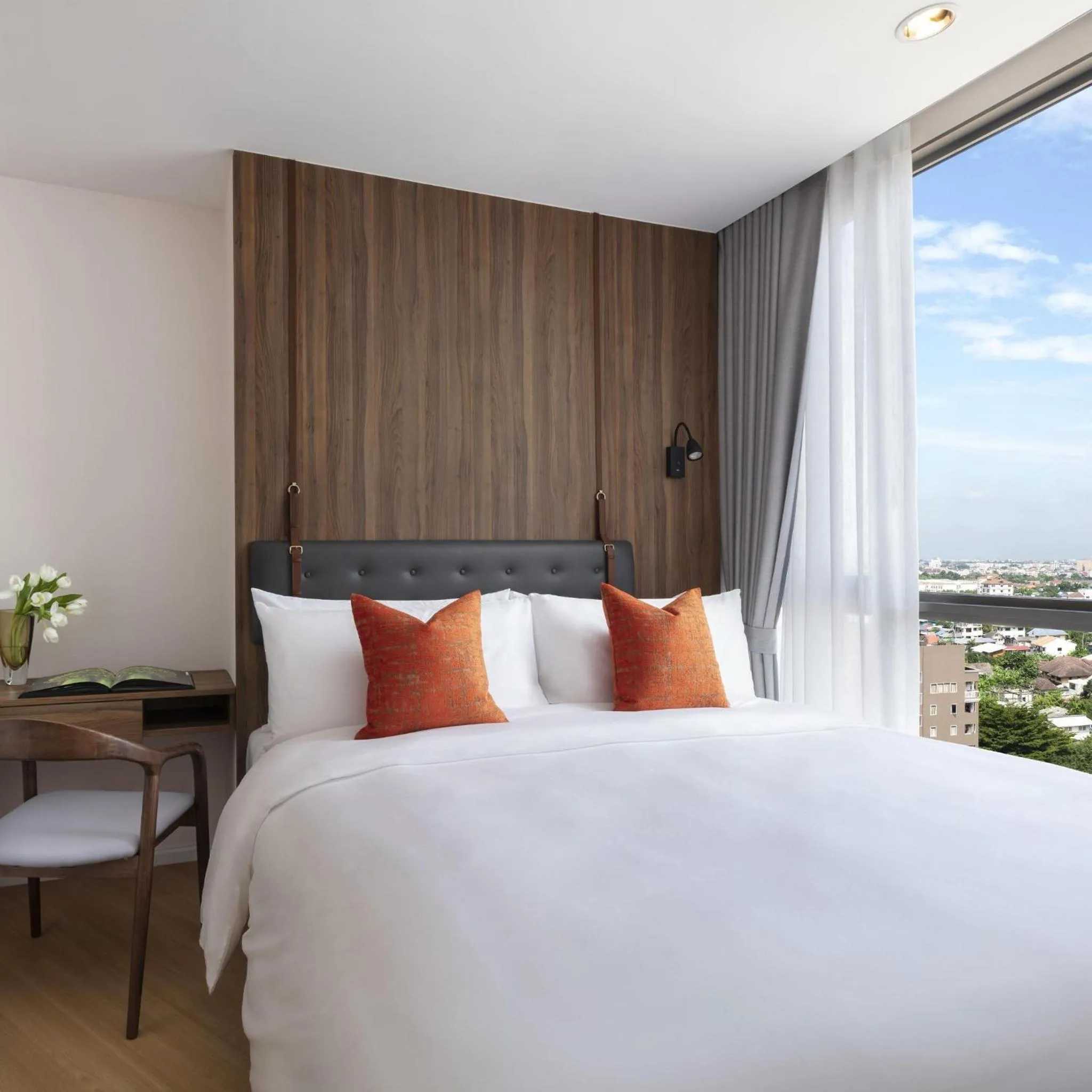 Bedroom, Bed in Oakwood Suites Tiwanon Bangkok