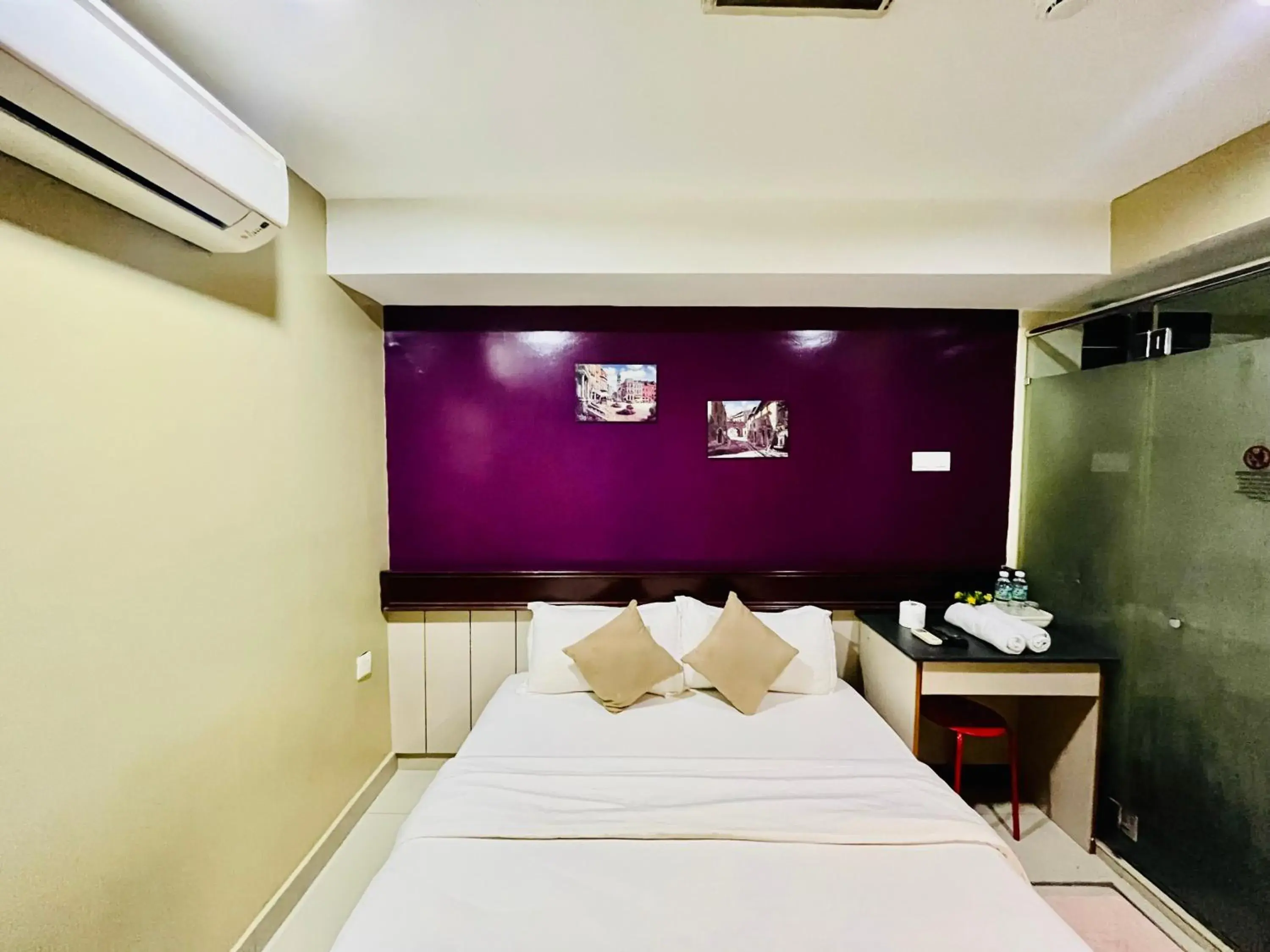 Bedroom in Citytop Hotel