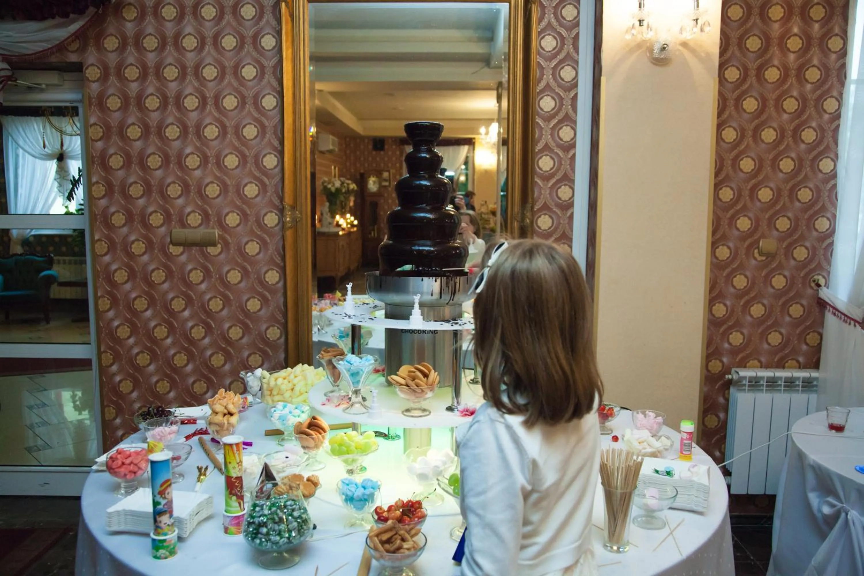 People in Hotel Magnat