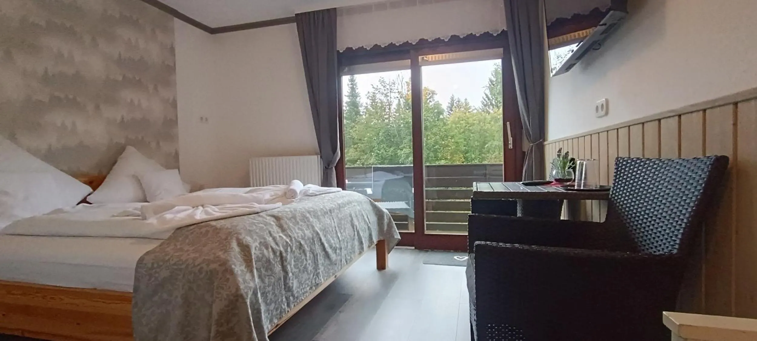 Photo of the whole room, Bed in Quellenhof Altenau