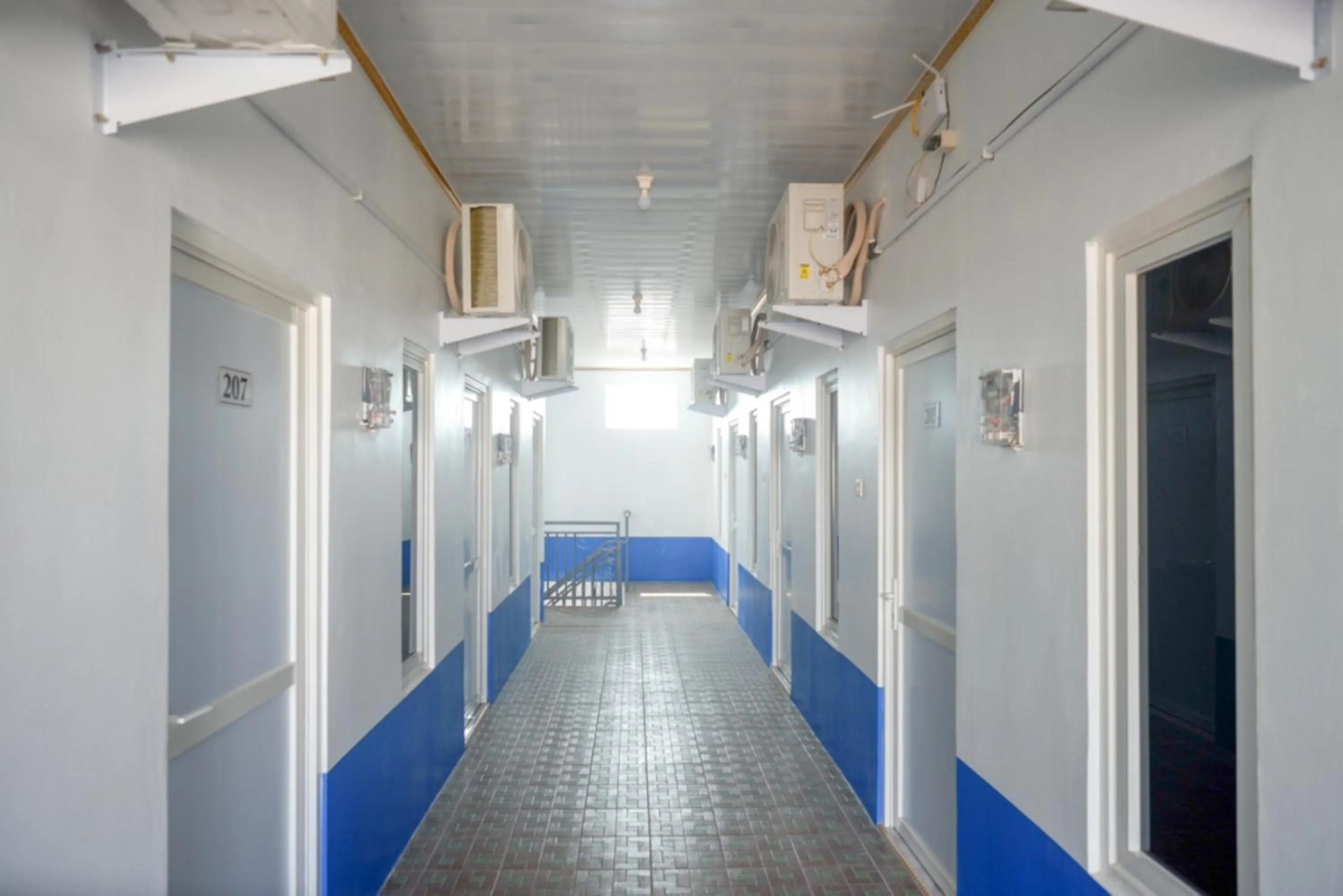 air conditioner in RedDoorz near Universitas Semarang 2