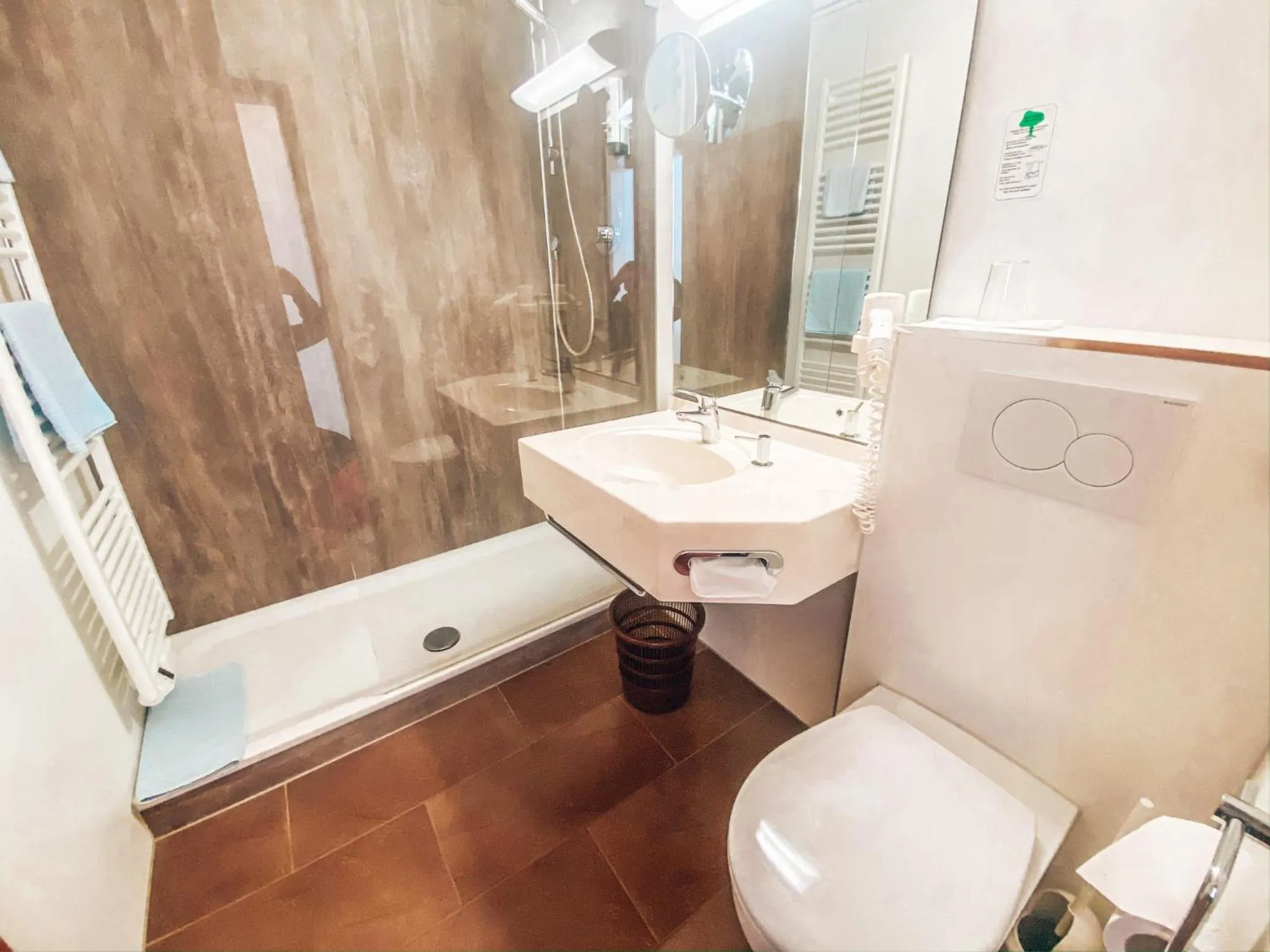 Bathroom in Hotel Schwertfirm