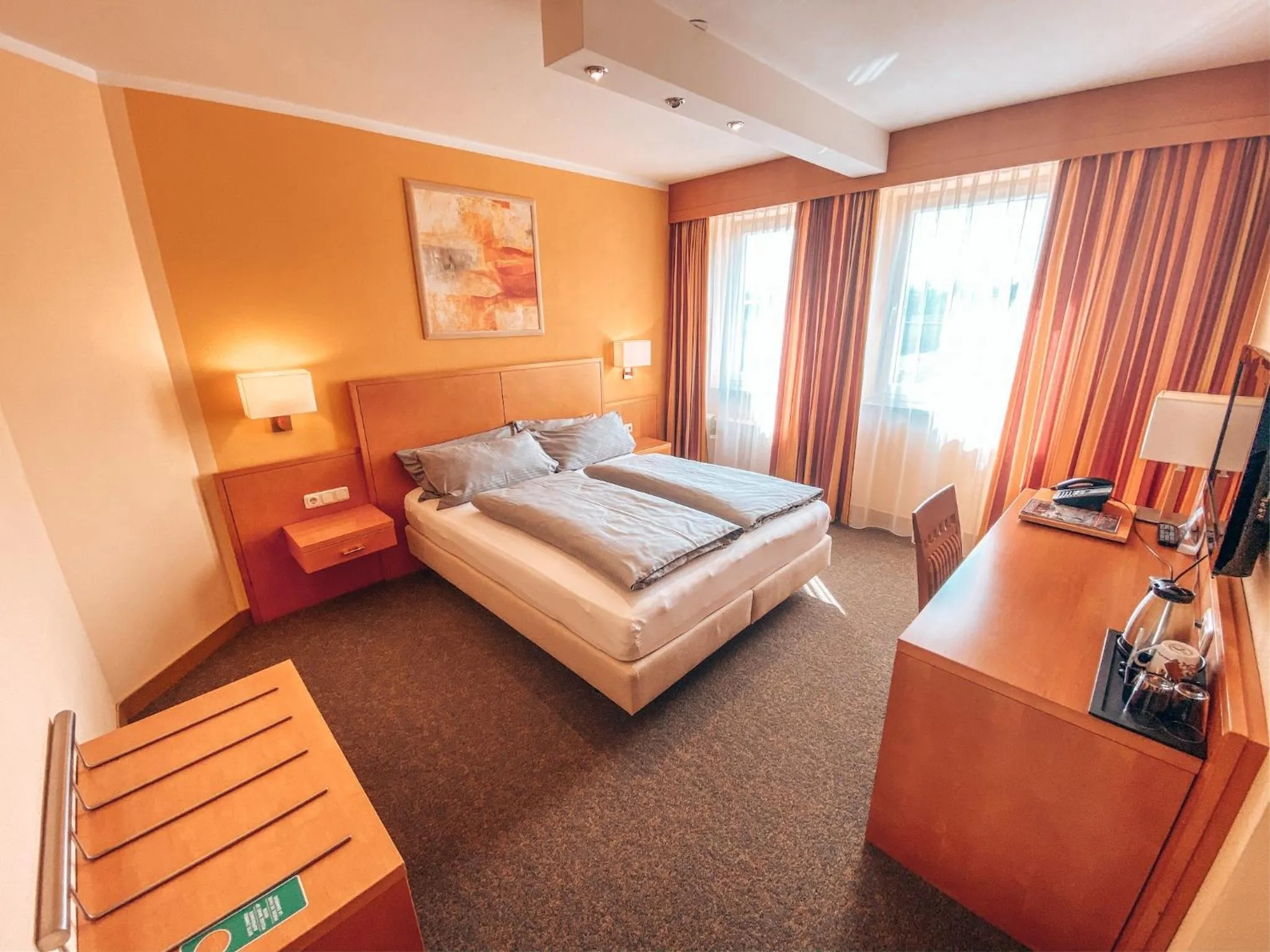 Bed in Hotel Schwertfirm