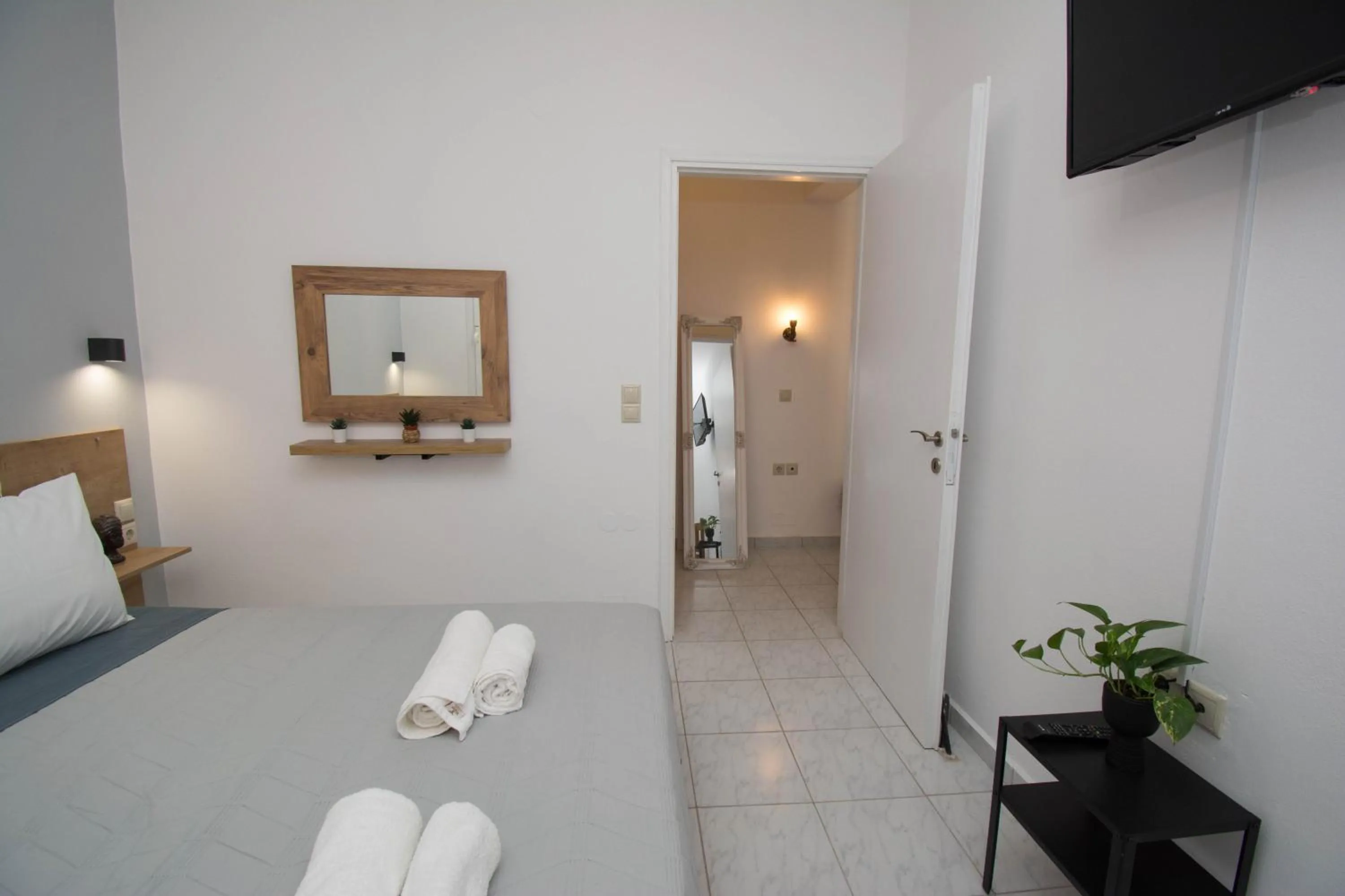 Bedroom, Bed in Jasmine Suites "By Checkin"