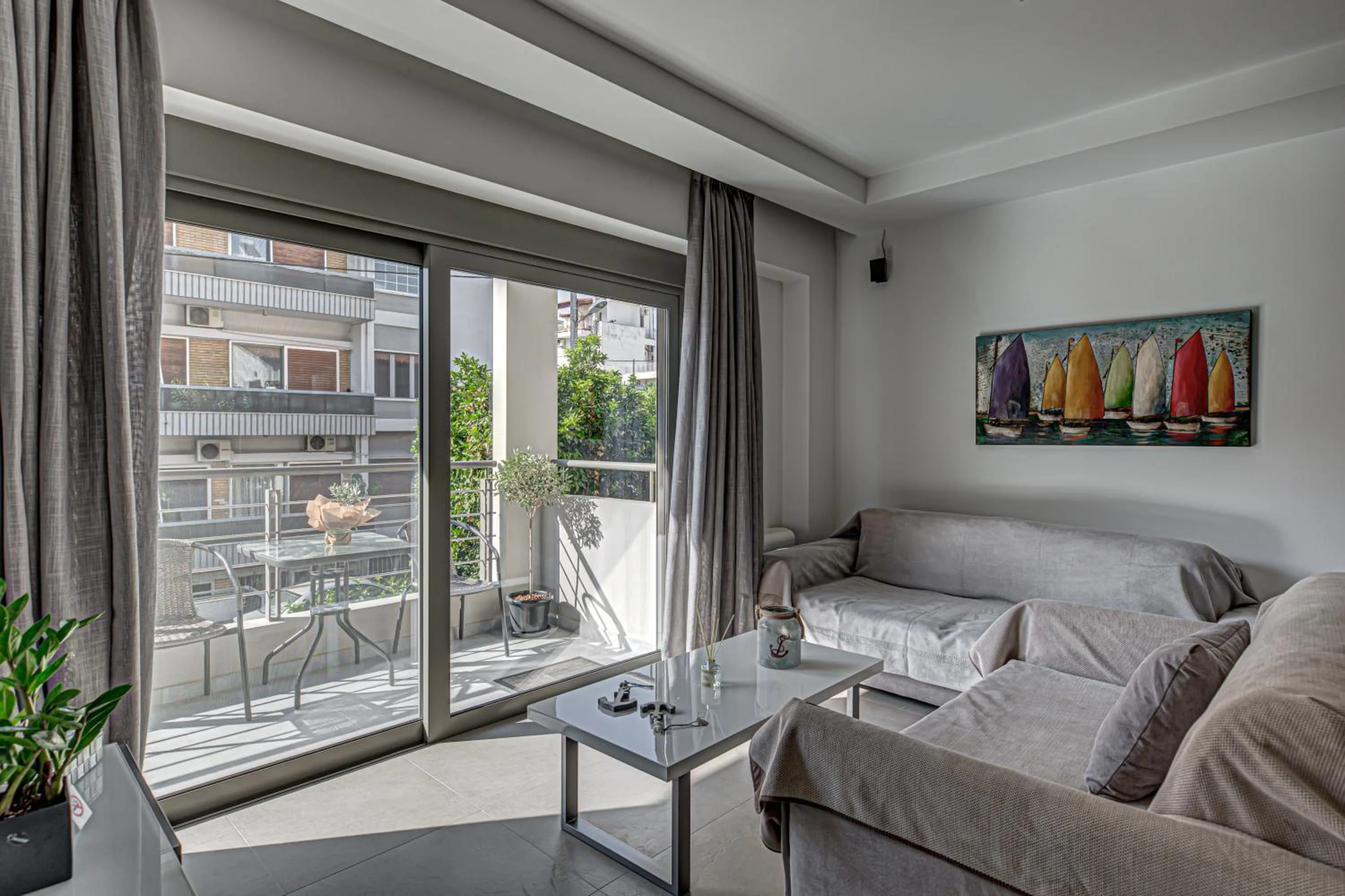 MnkStays A1 & A2 Deluxe Apartments Neo Psychiko, Athens
