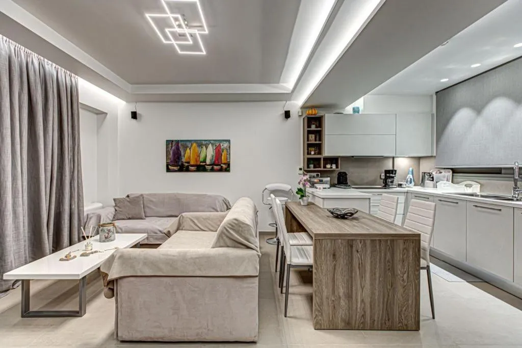 MnkStays A1 & A2 Deluxe Apartments Neo Psychiko, Athens