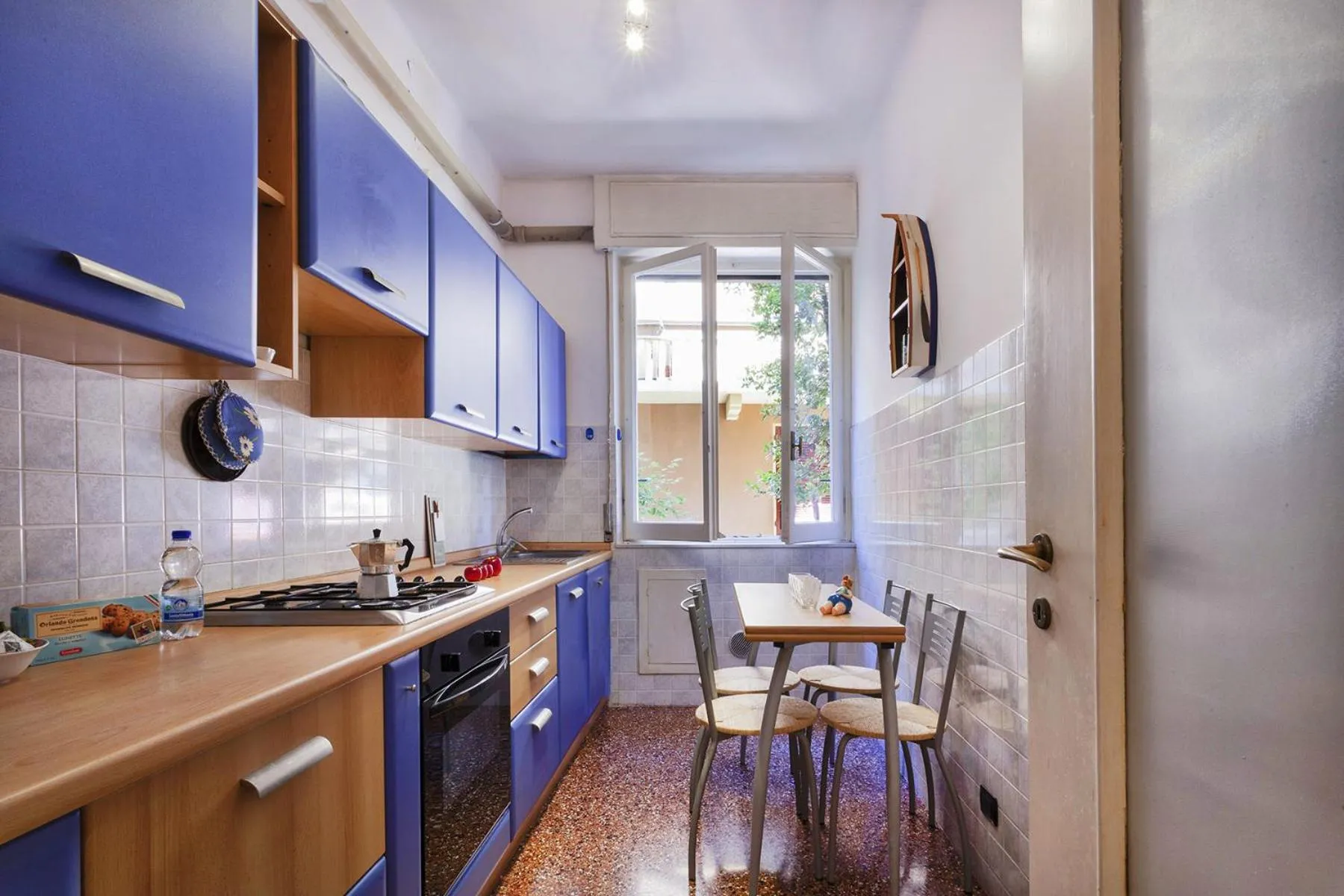 Vespucci Blue Apartment by Wonderful Italy