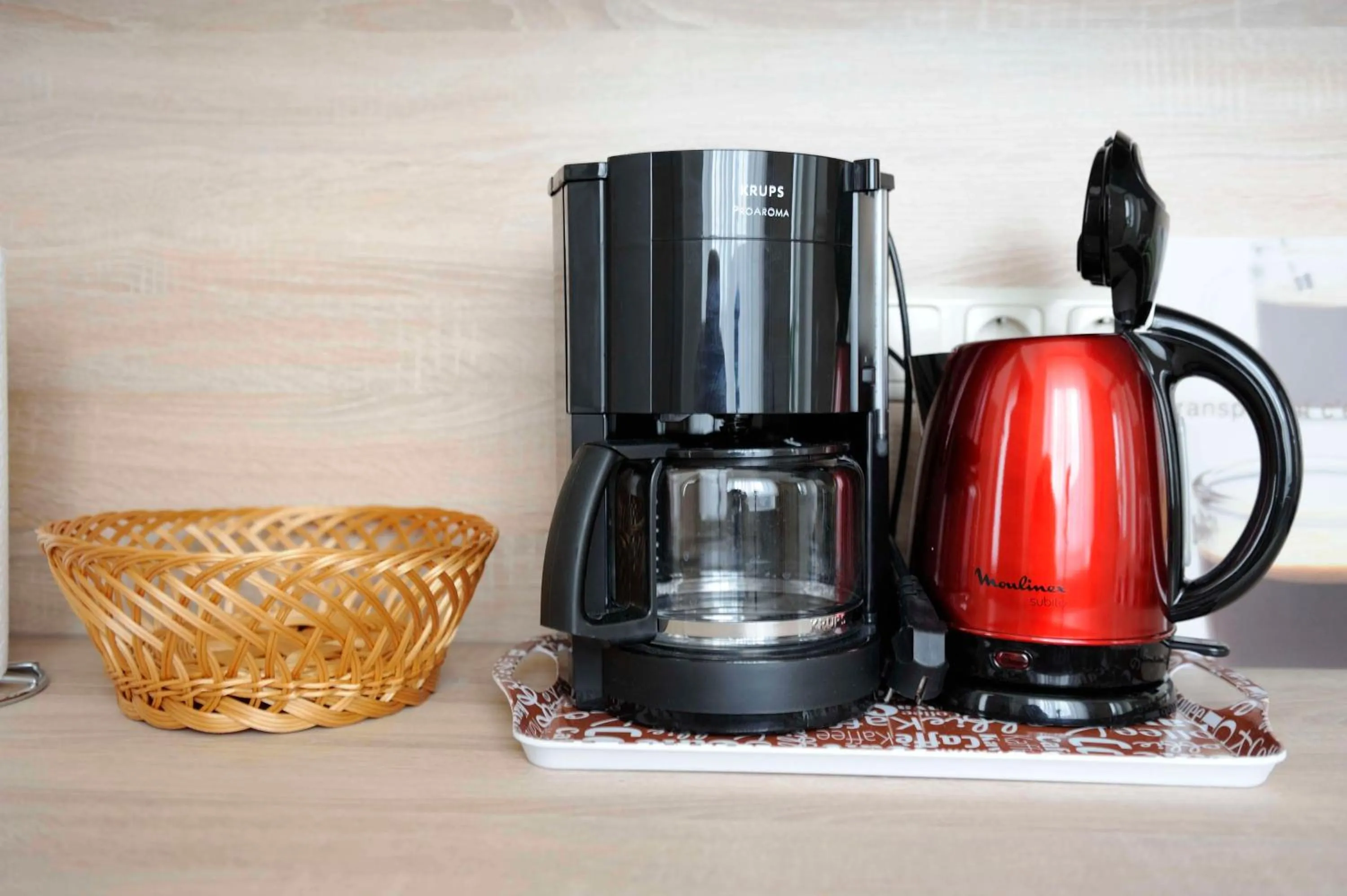 Coffee/tea facilities in Das Falk Apartmenthaus