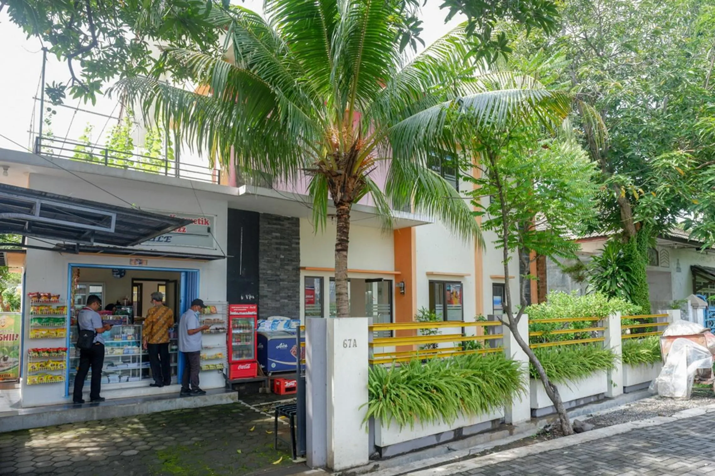 Property building in RedDoorz Syariah near Exit Tol Krapyak Semarang