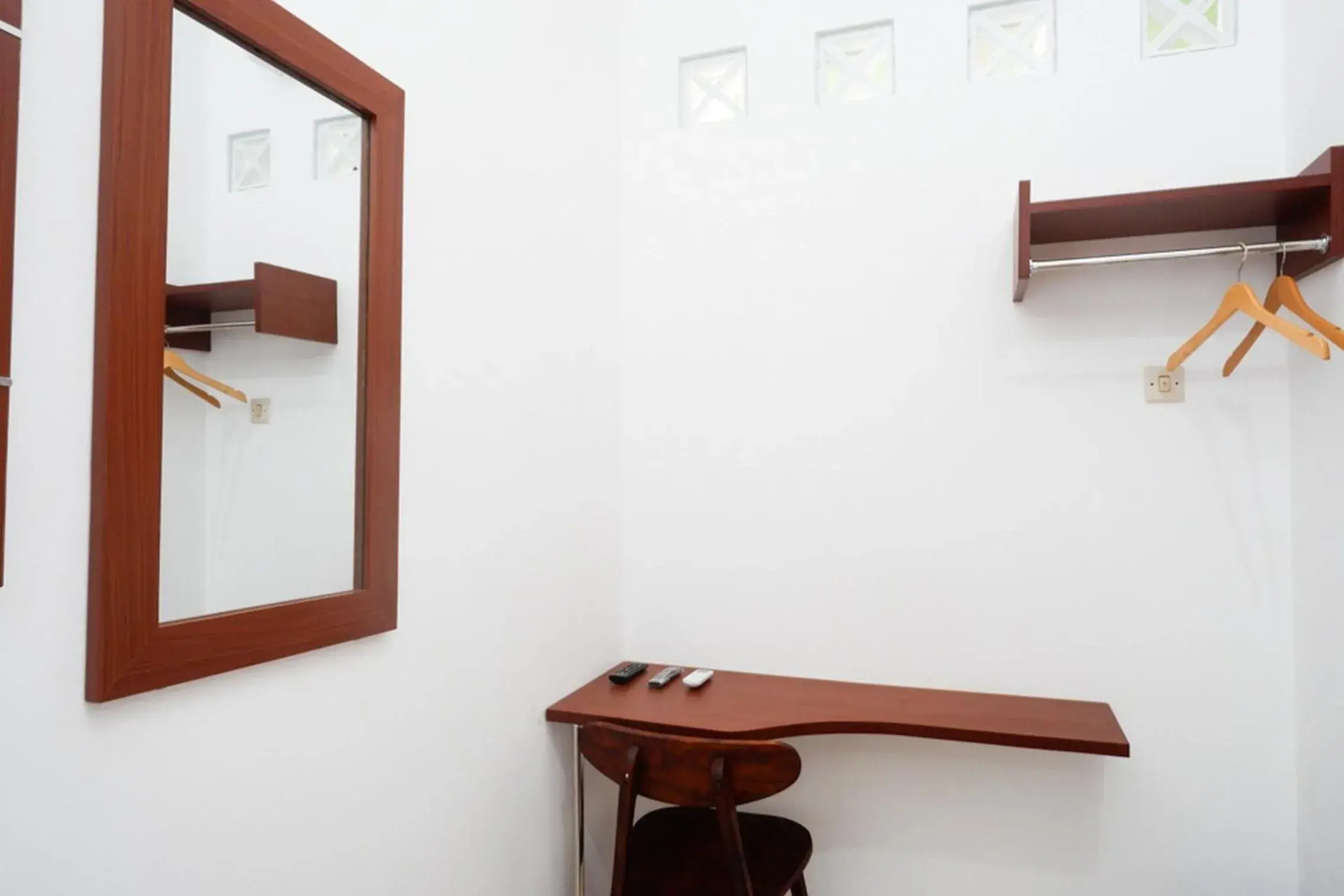 Bedroom in RedDoorz Syariah near Exit Tol Krapyak Semarang Bedroom in RedDoorz Syariah near Exit Tol Krapyak Semarang