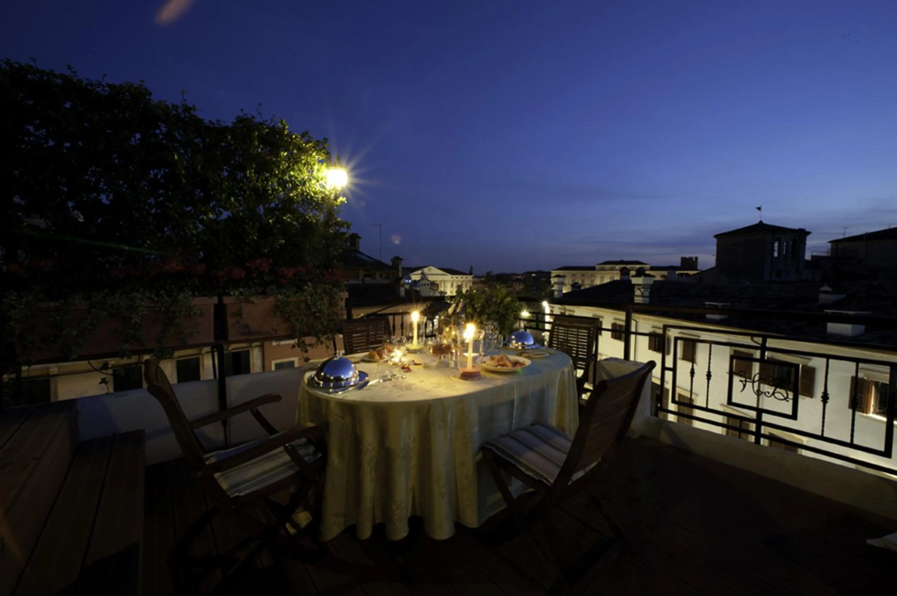 Property building in Hotel Bologna ***S