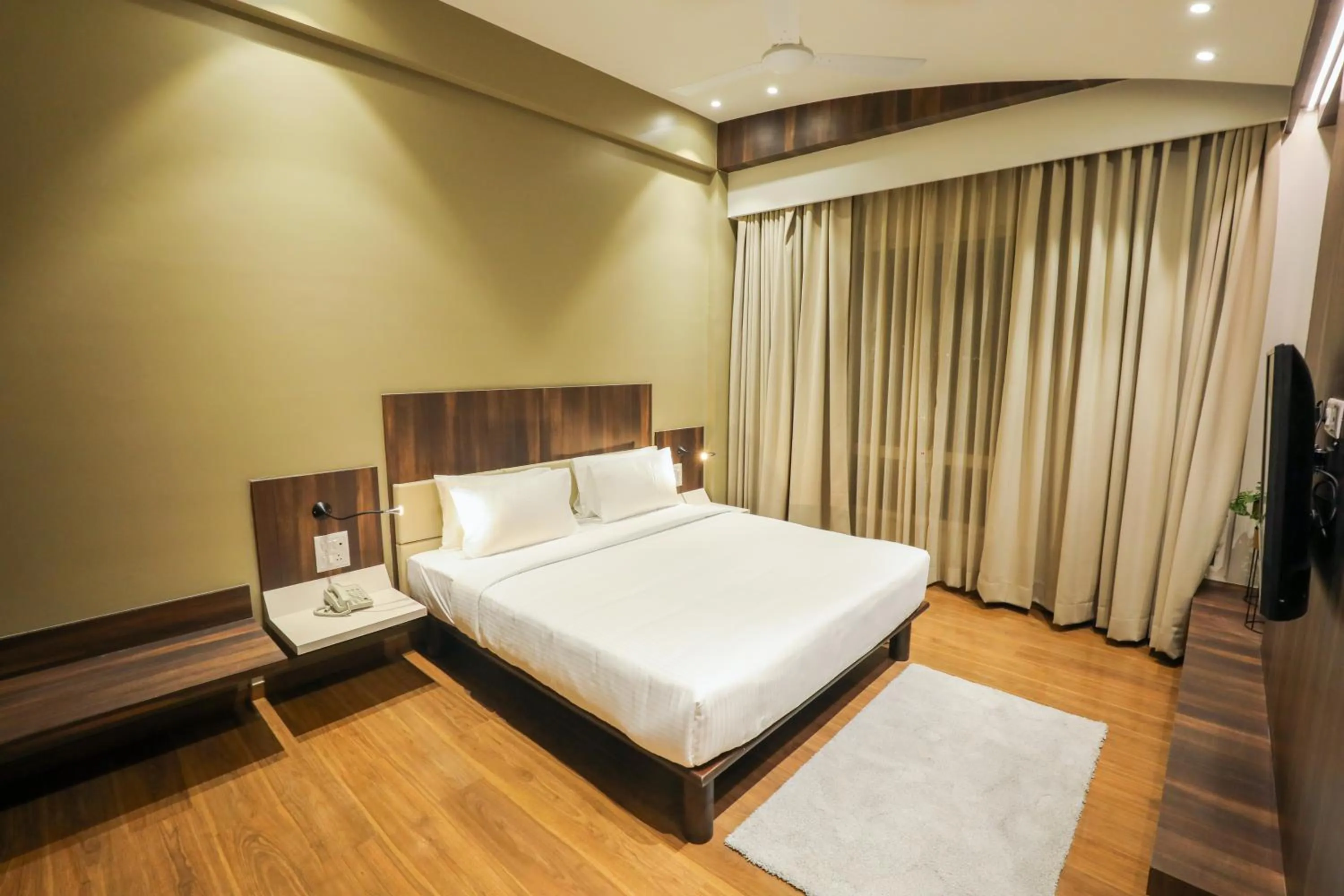 Bed in Spree Hotel Aurangabad