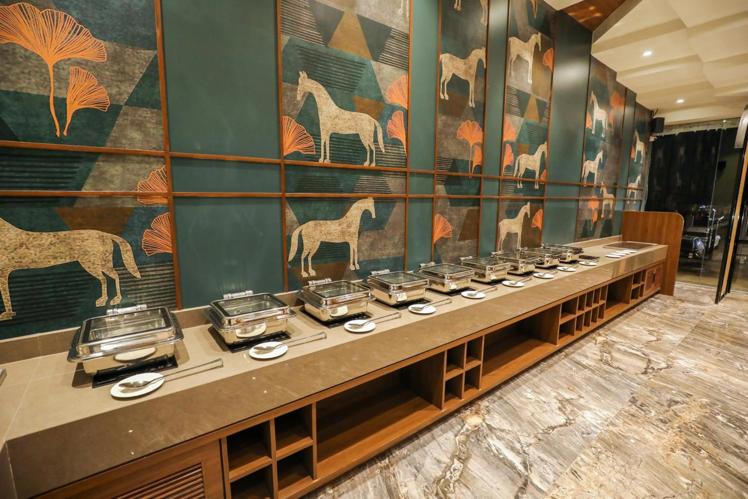 Restaurant/places to eat in Spree Hotel Aurangabad