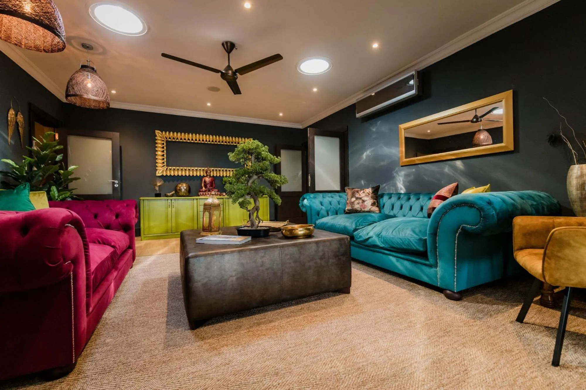 Living room in SW1 Lodge