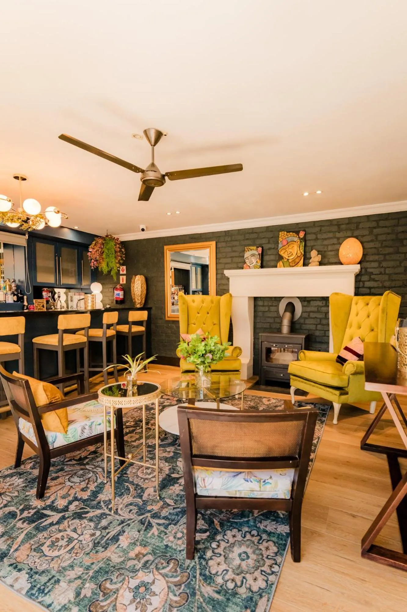 Lounge or bar in SW1 Lodge