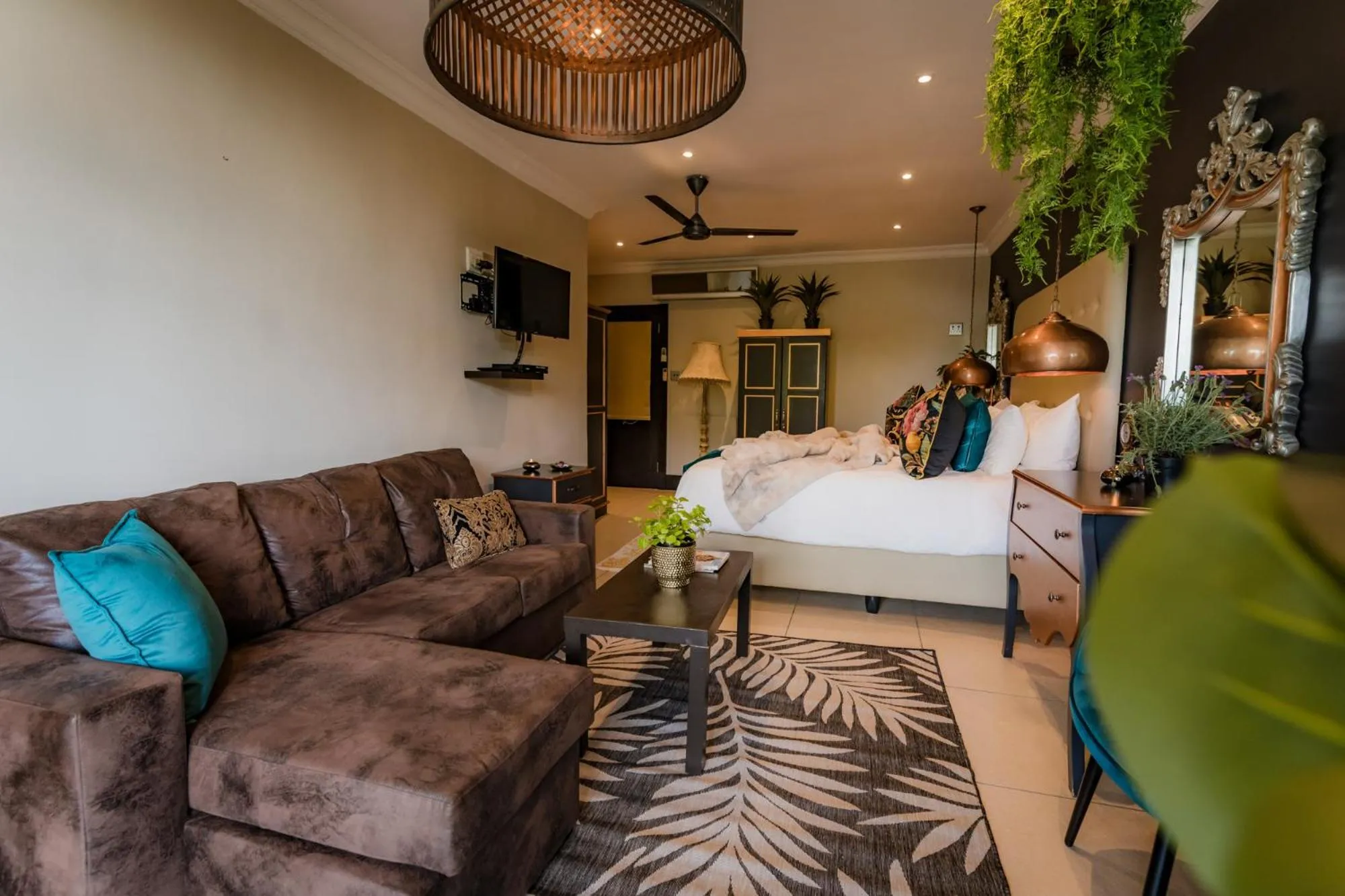 Seating area in SW1 Lodge