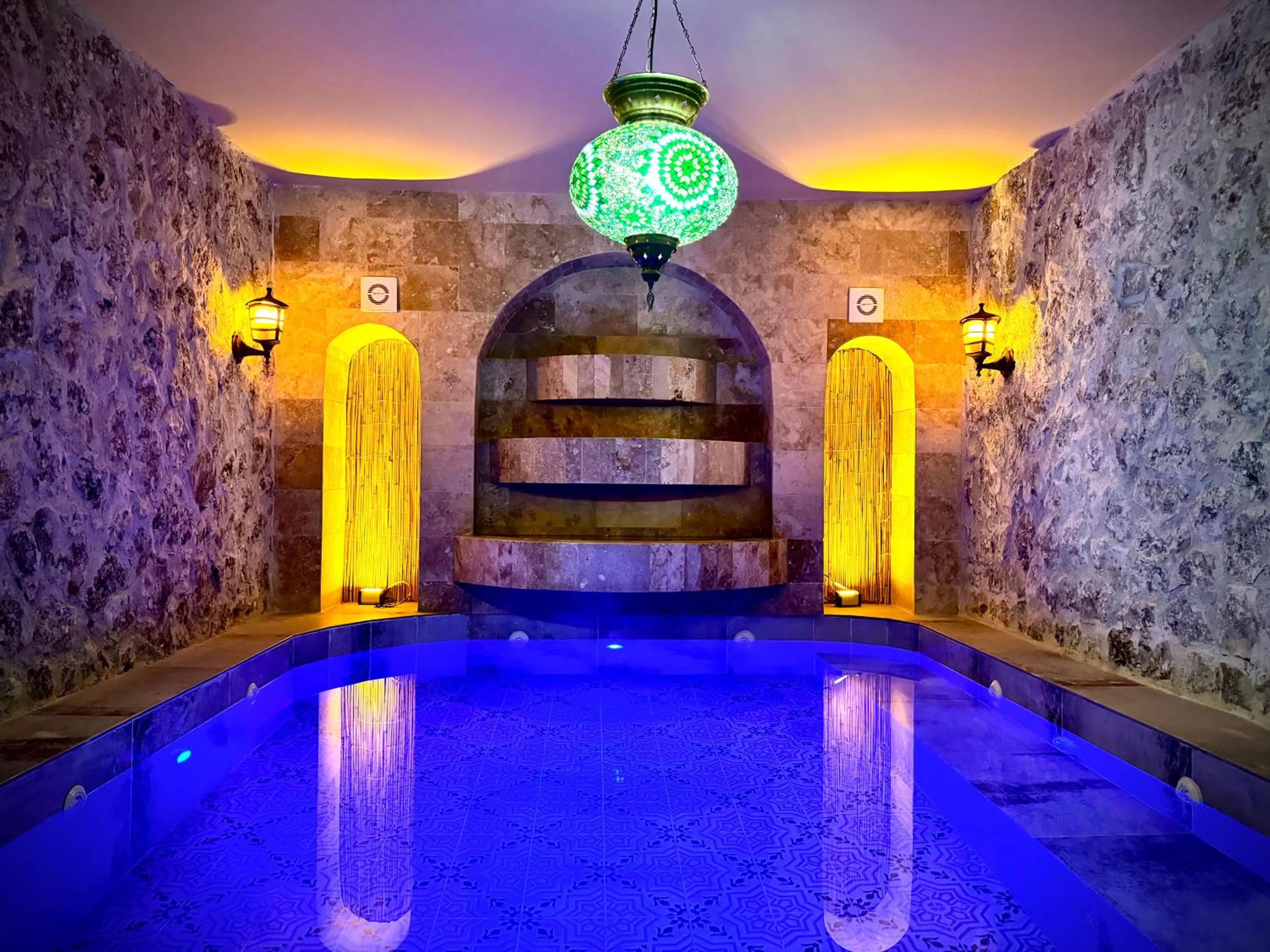 Swimming pool in Louis Cappadocia