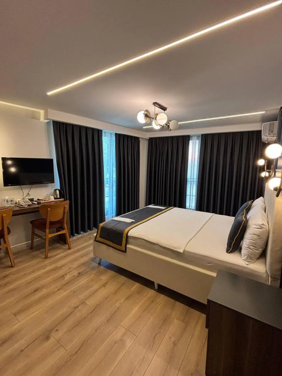 Photo of the whole room, Bed in The Pearl Airport Hotel