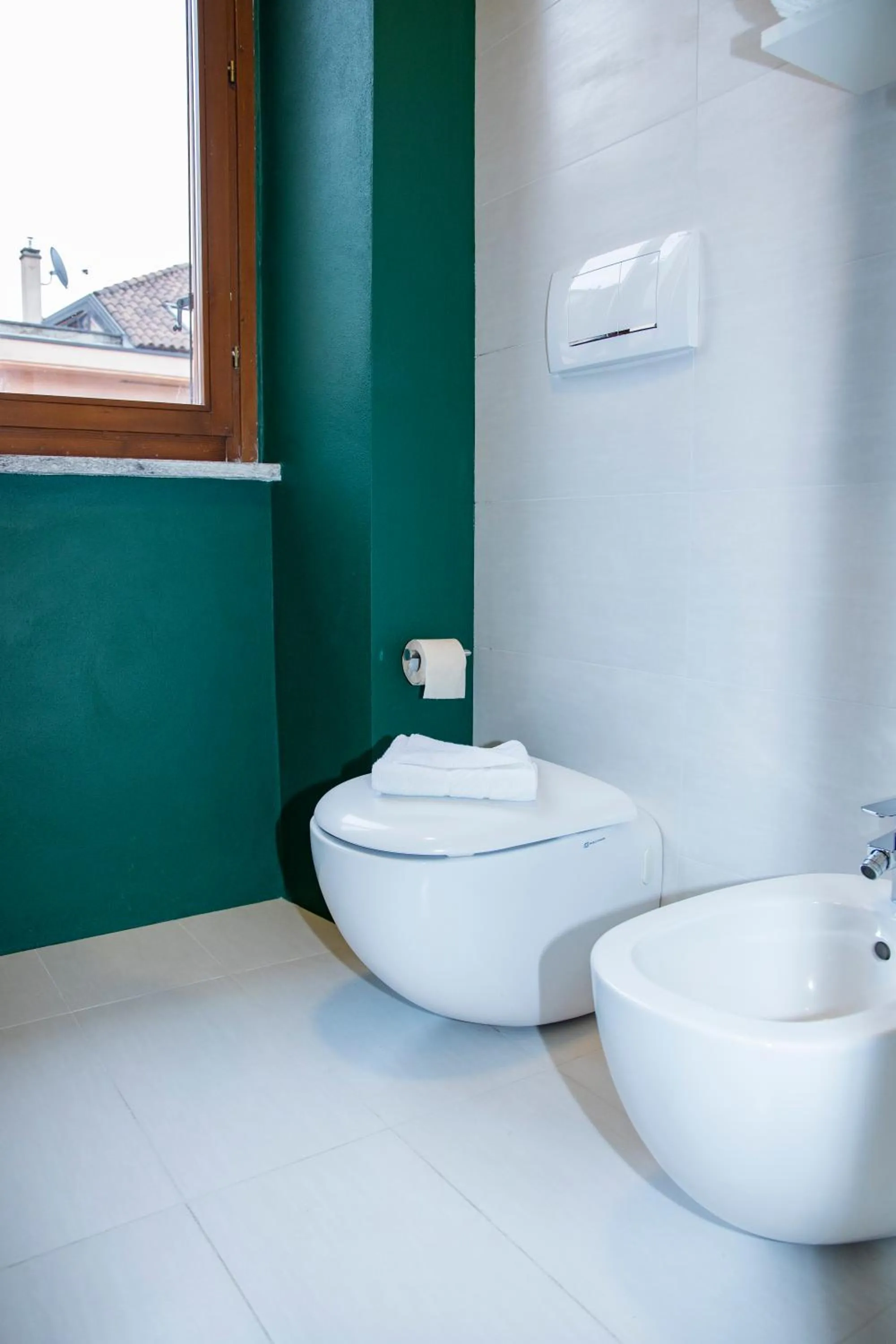 Bathroom in Easy Milano - Rooms and Apartments Navigli
