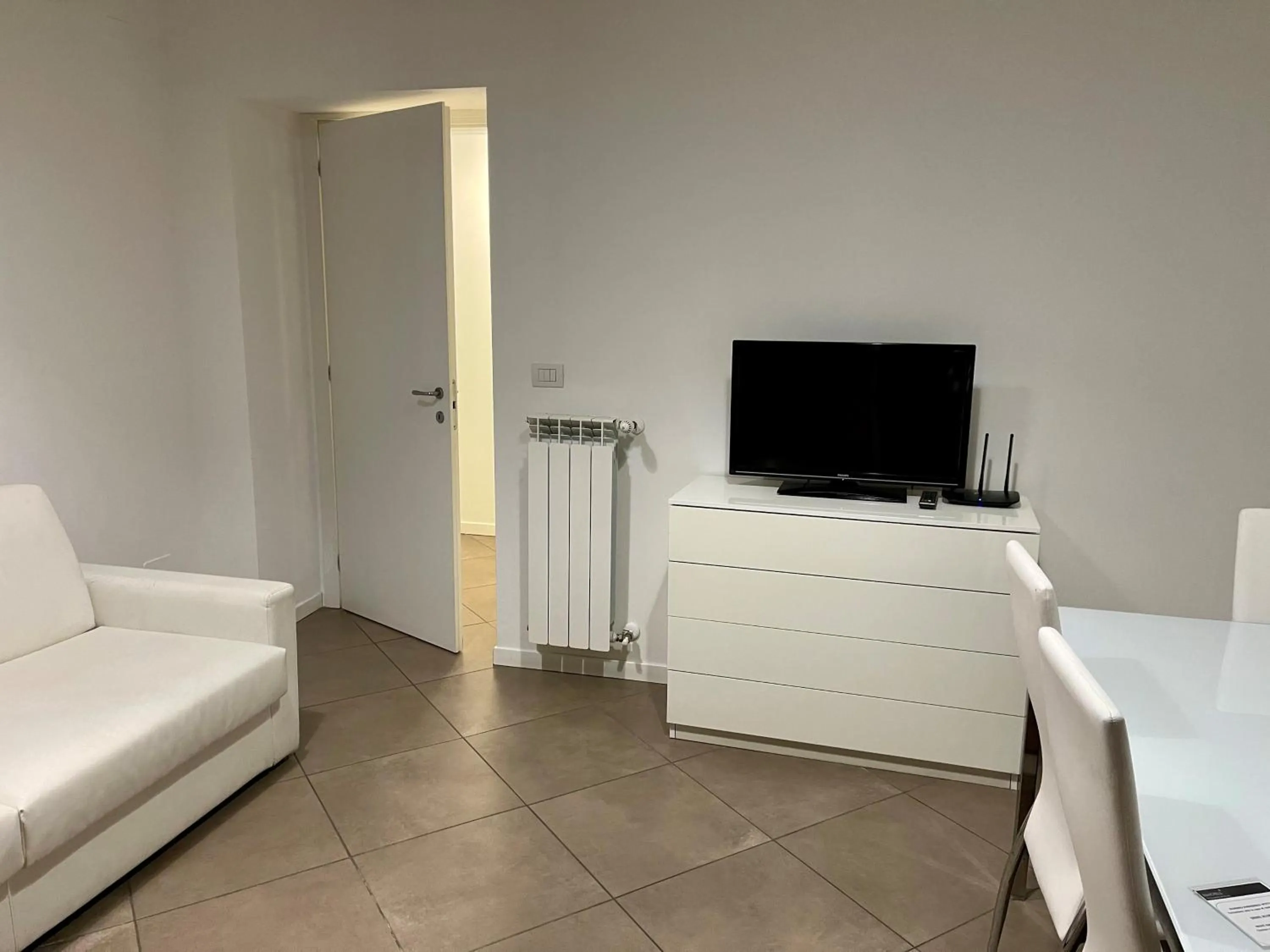 TV and multimedia in Easy Milano - Rooms and Apartments Navigli