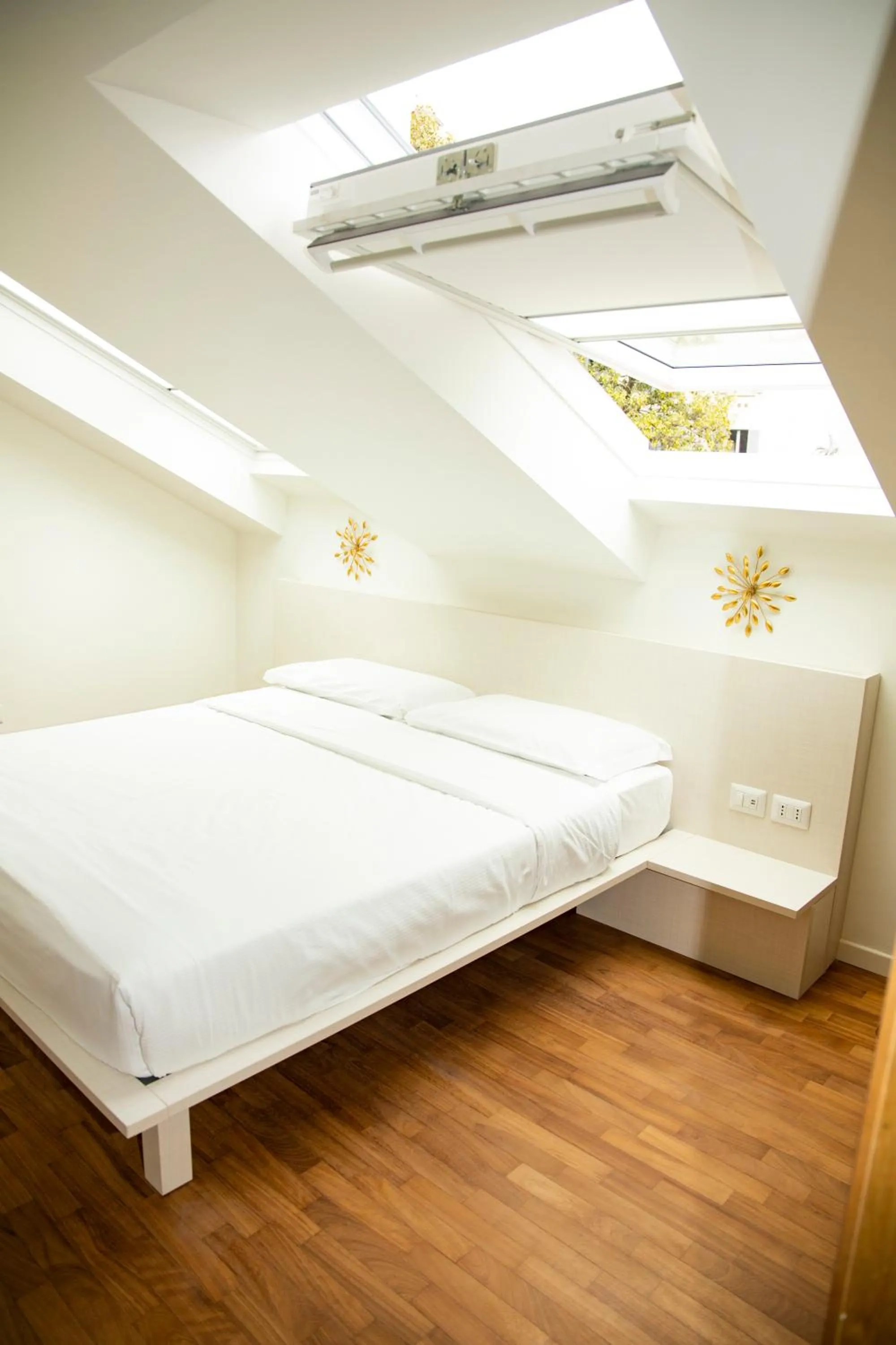 Bed in Easy Milano - Rooms and Apartments Navigli
