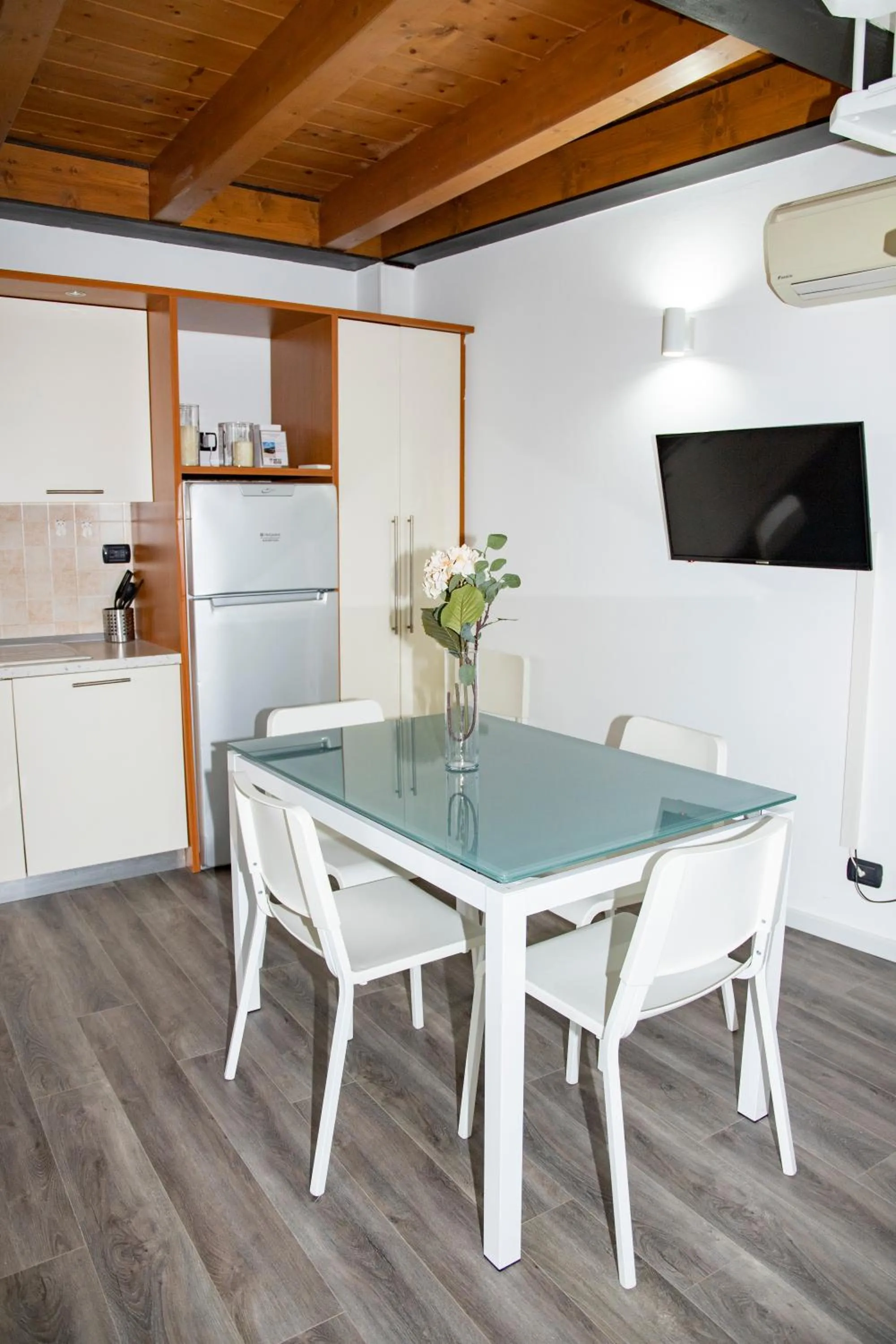 Kitchen or kitchenette in Easy Milano - Rooms and Apartments Navigli