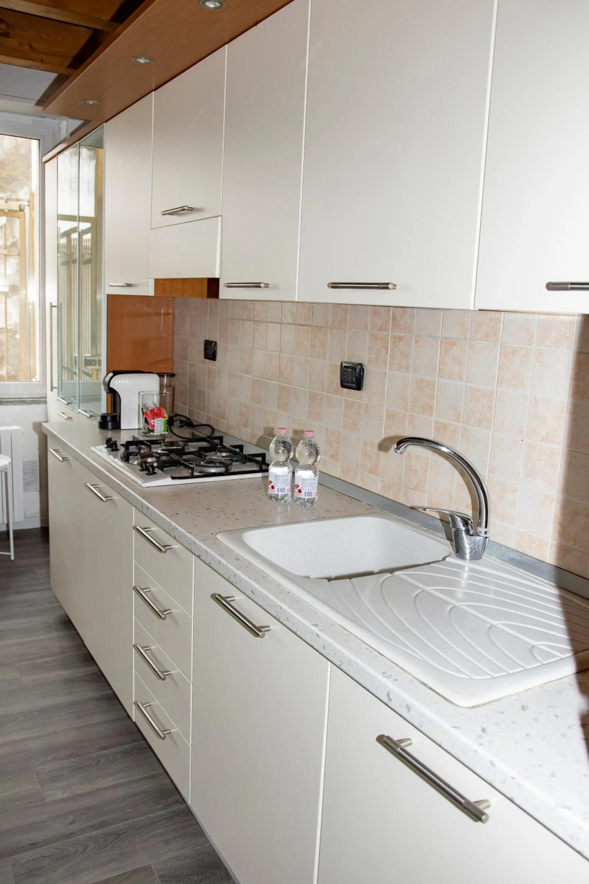 Kitchen or kitchenette in Easy Milano - Rooms and Apartments Navigli