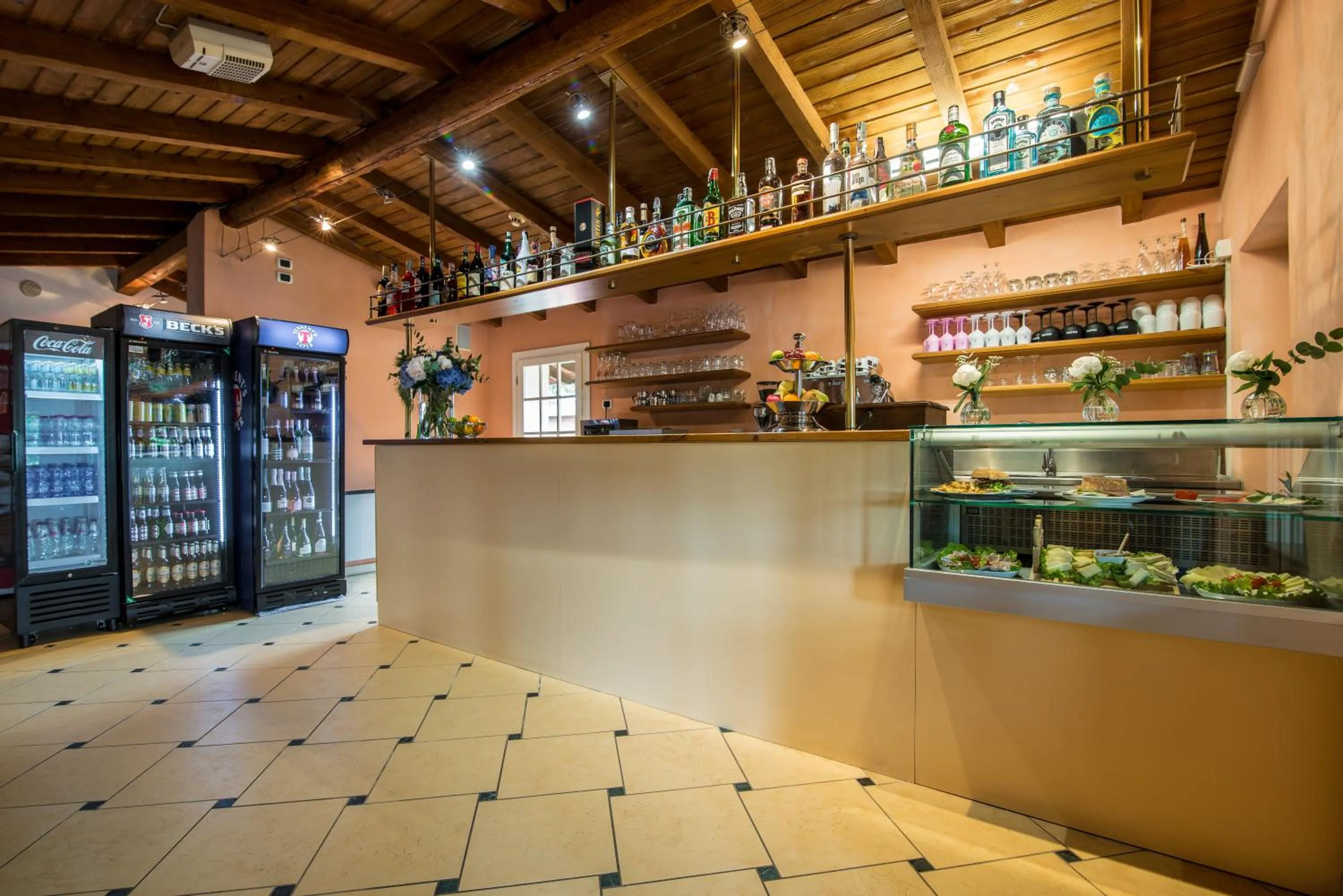 Lounge or bar in AHG Golf Hotel Porta Del Sole