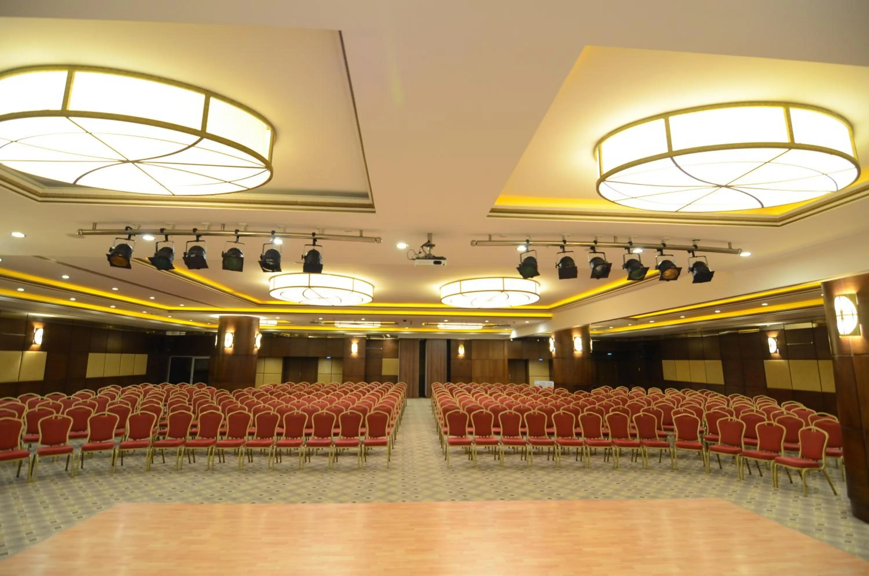Meeting/conference room in CK Farabi Hotel