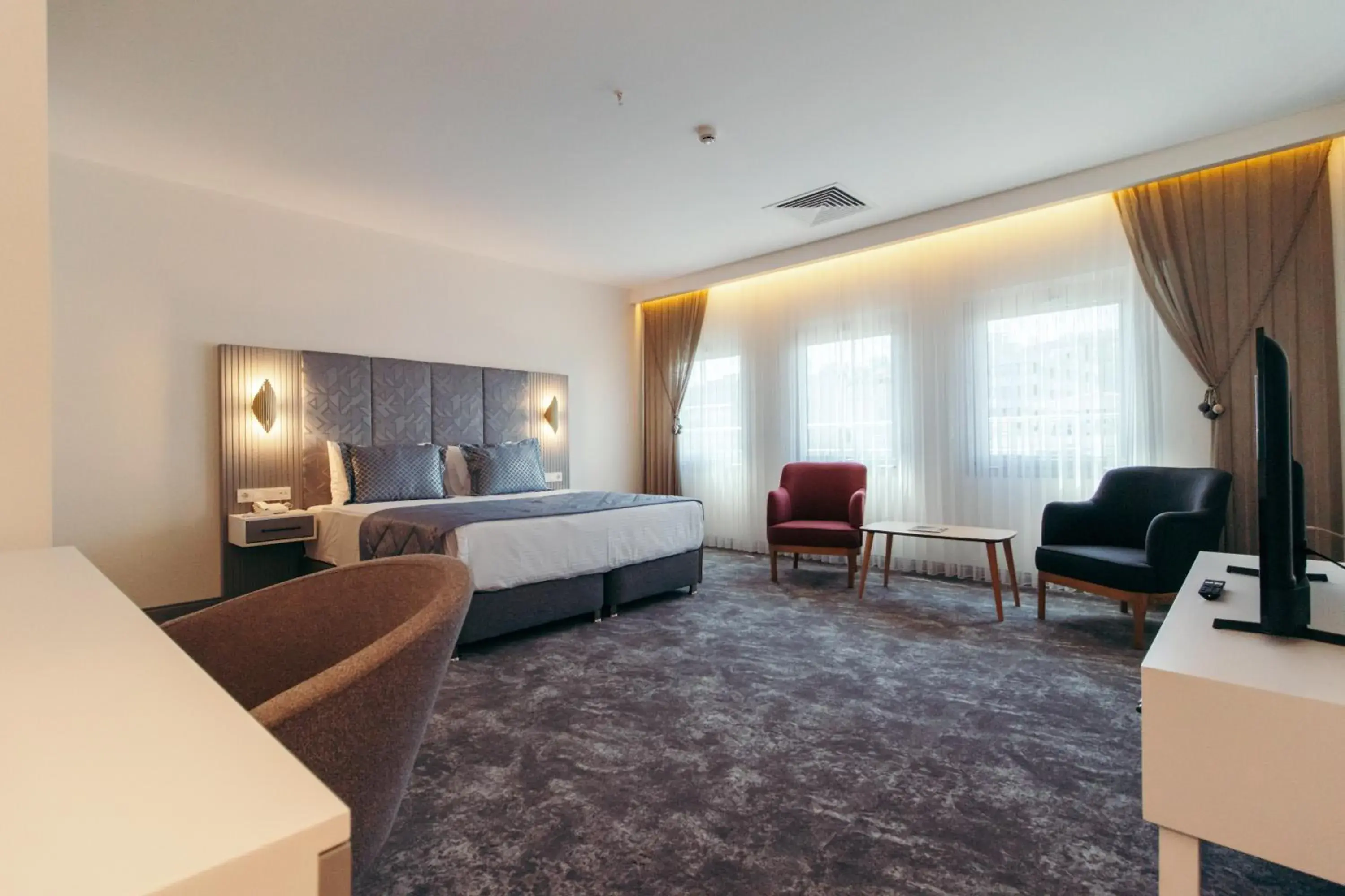 Photo of the whole room, Bed in CK Farabi Hotel Photo of the whole room, Bed in CK Farabi Hotel