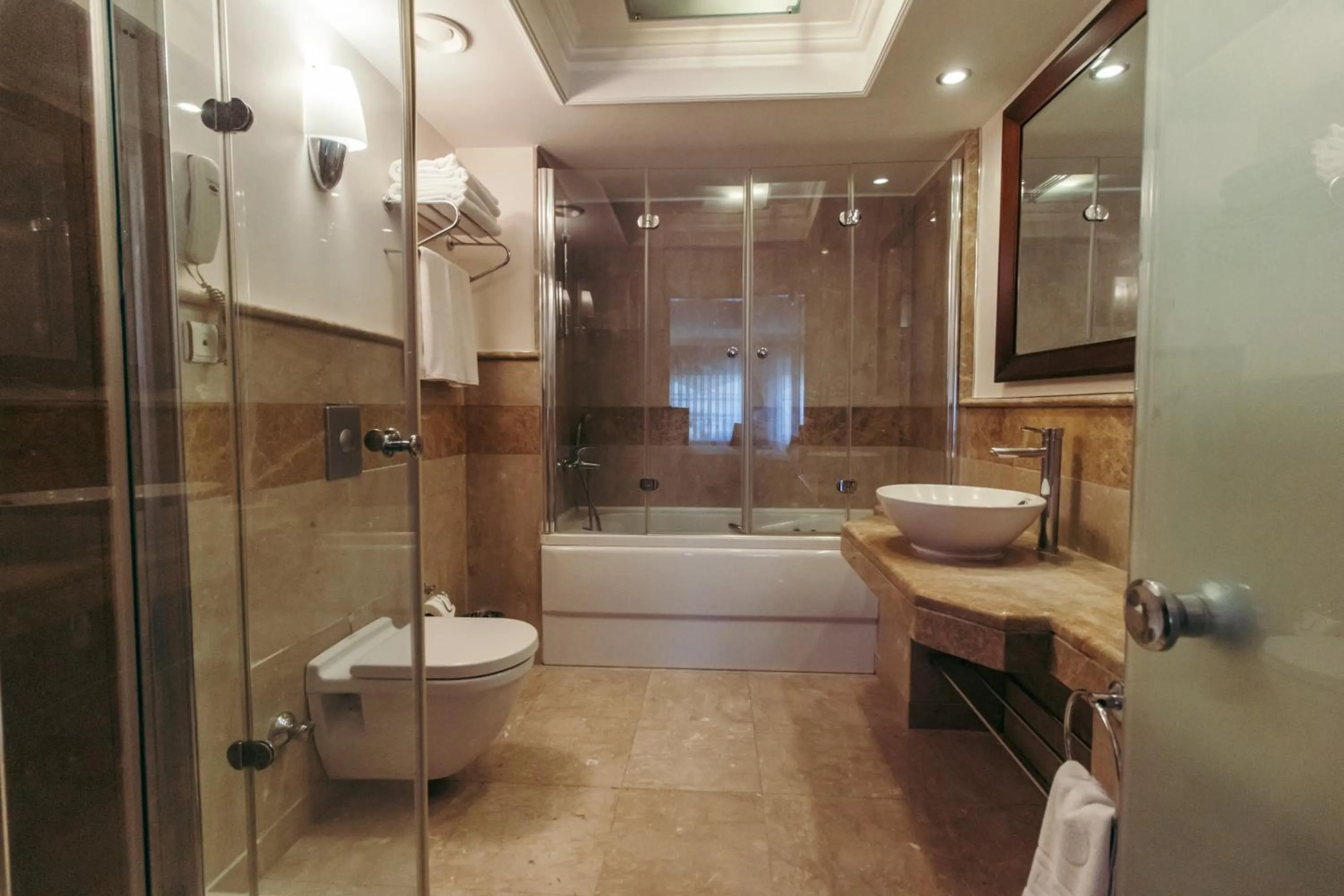 Twin Room in CK Farabi Hotel