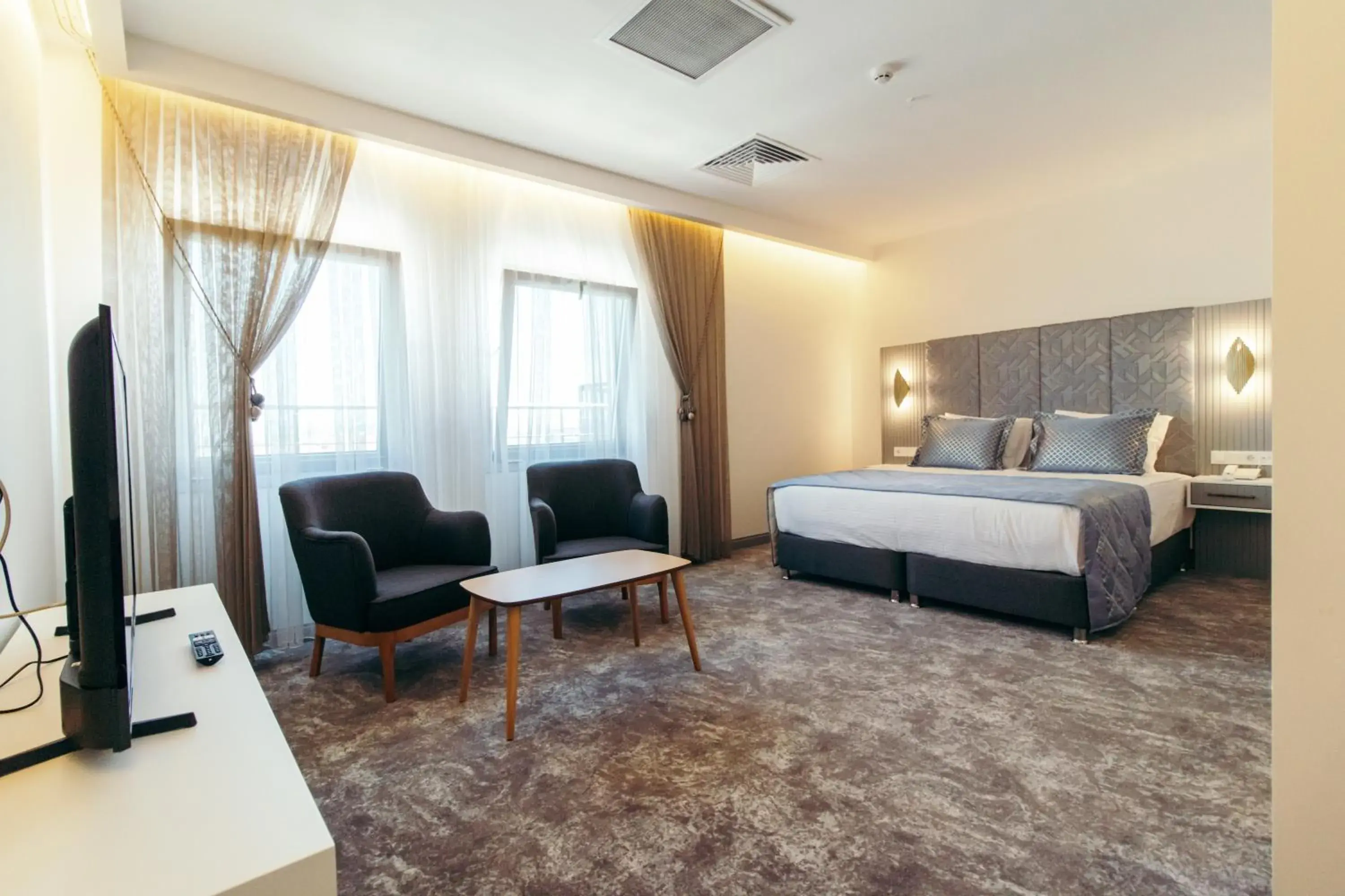 Photo of the whole room, Bed in CK Farabi Hotel Photo of the whole room, Bed in CK Farabi Hotel