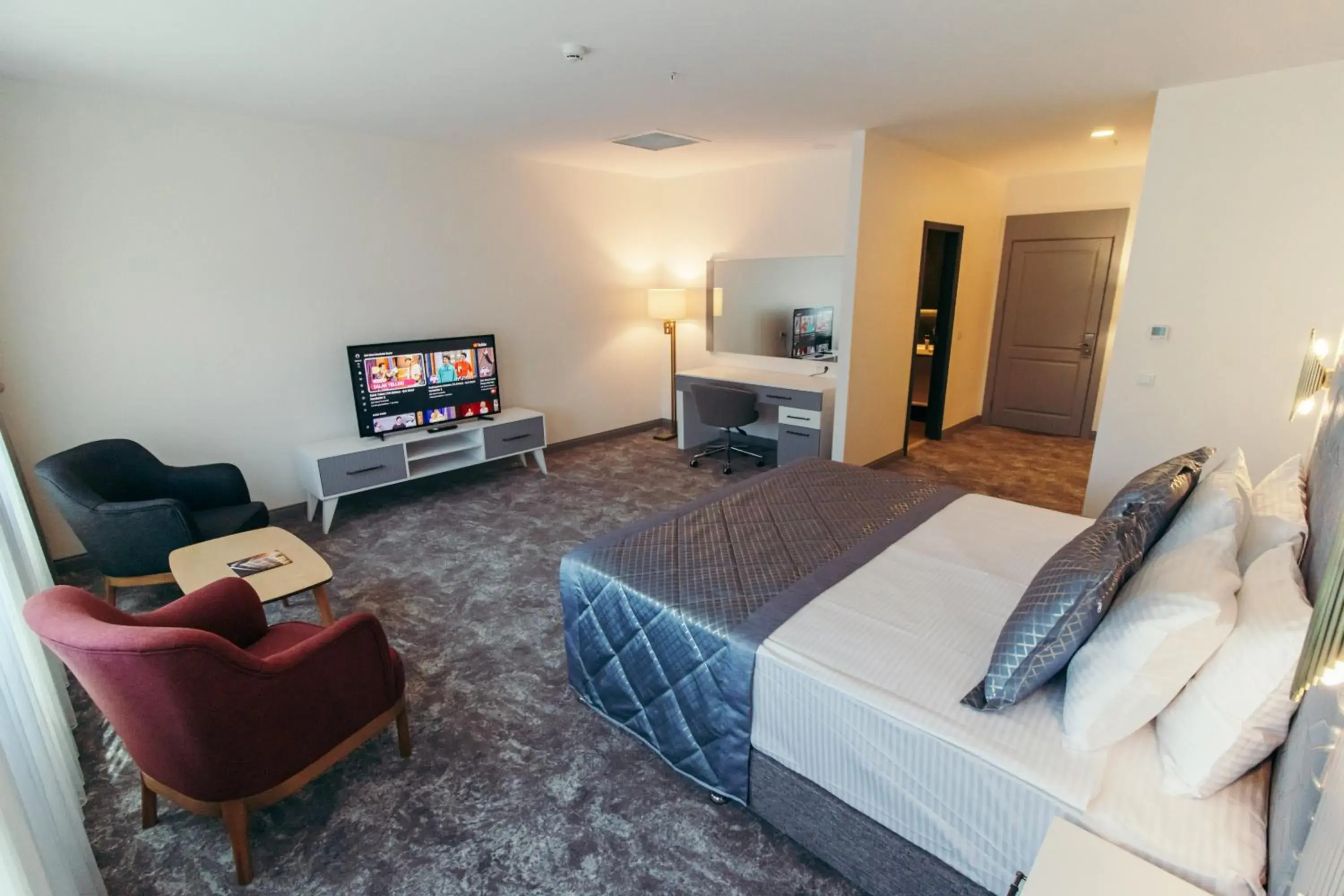 Photo of the whole room, Bed in CK Farabi Hotel Photo of the whole room, Bed in CK Farabi Hotel