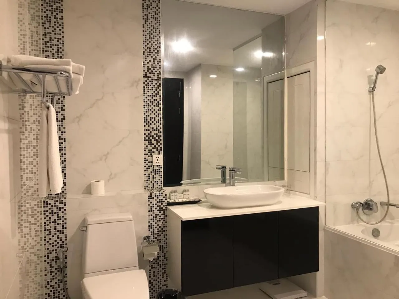 Toilet in Maline Exclusive Serviced Apartments