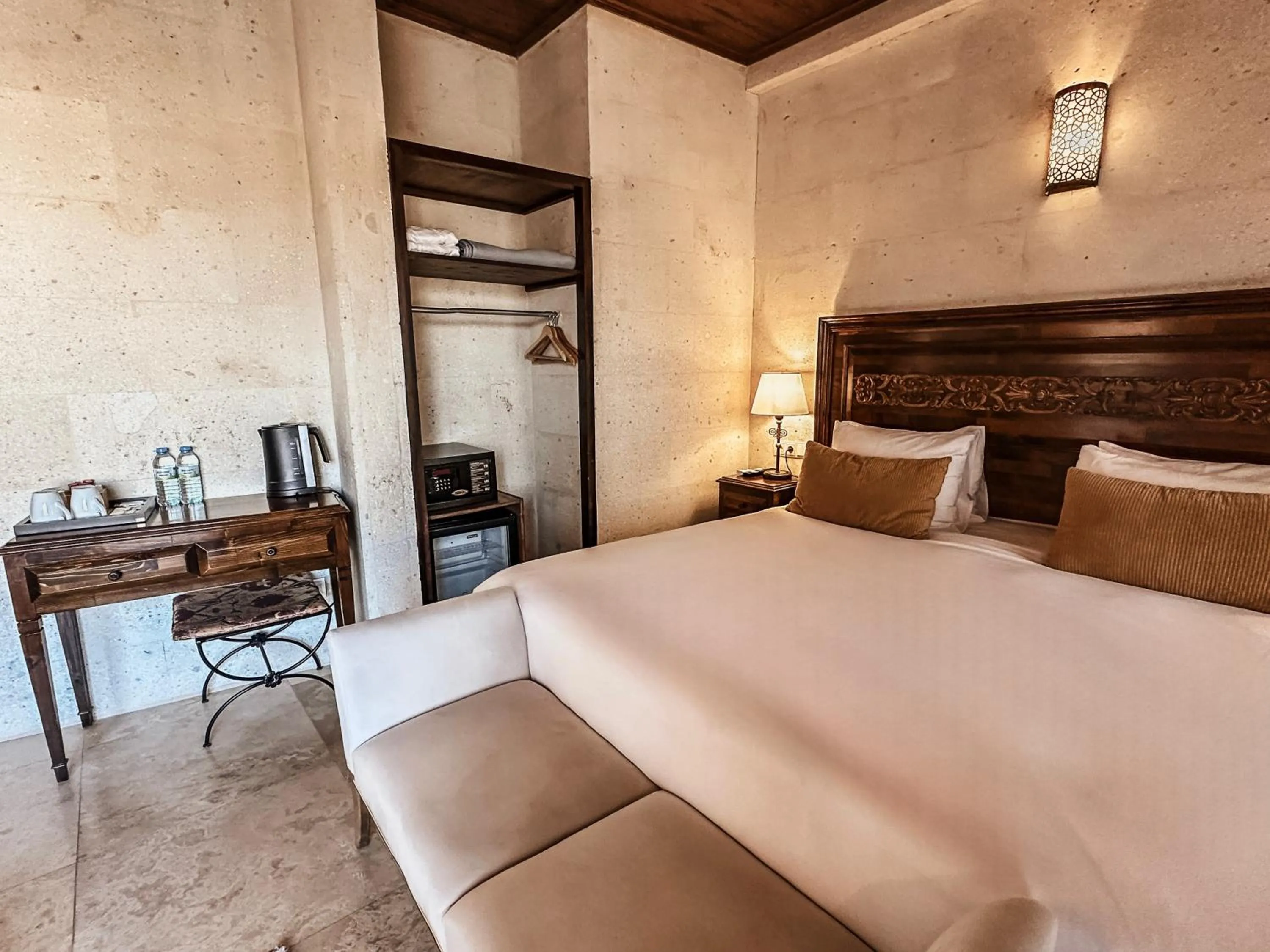 Bed in Osmanli Cappadocia Hotel