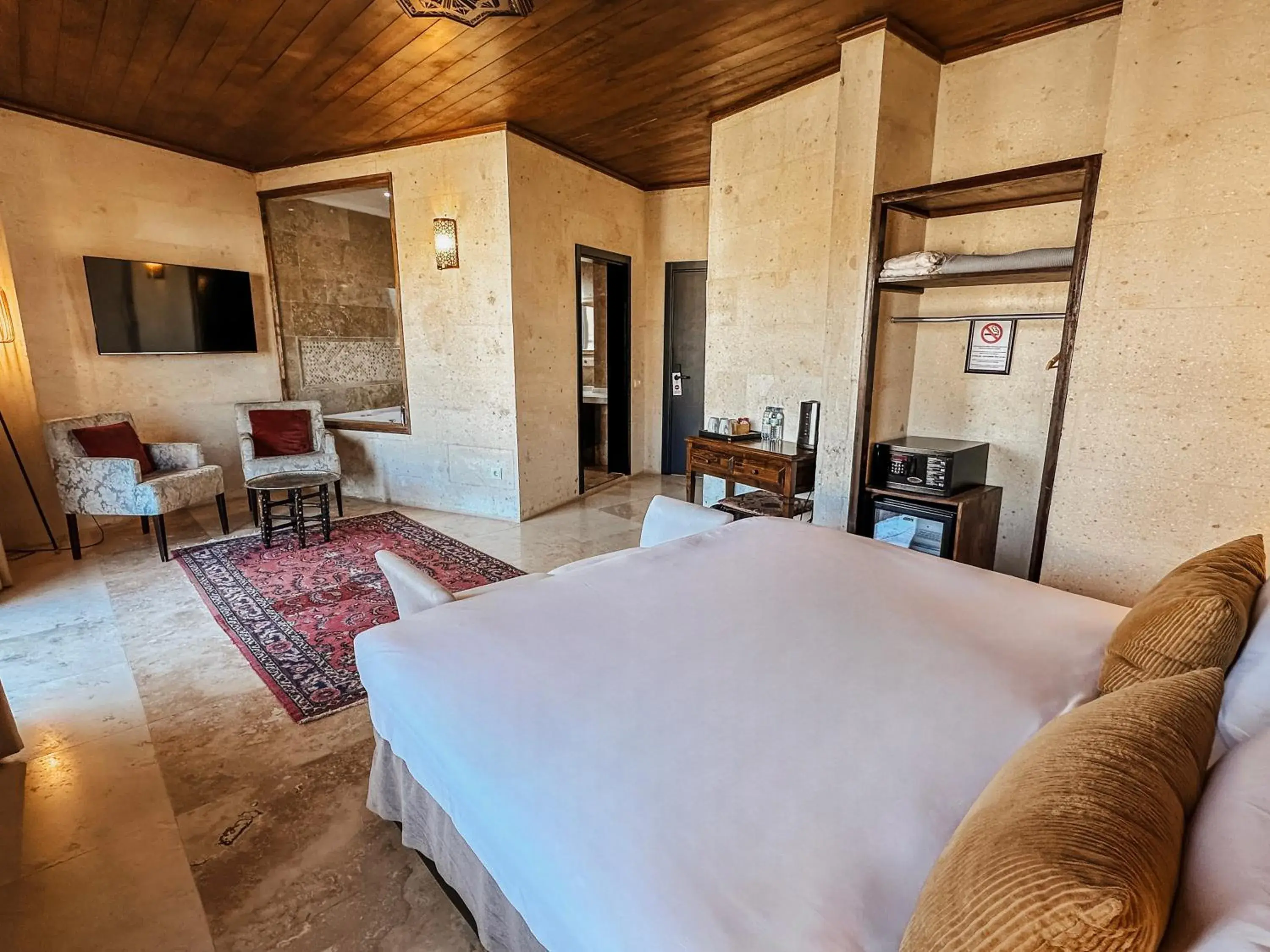 Deluxe Suite with Spa Bath in Osmanli Cappadocia Hotel Deluxe Suite with Spa Bath in Osmanli Cappadocia Hotel