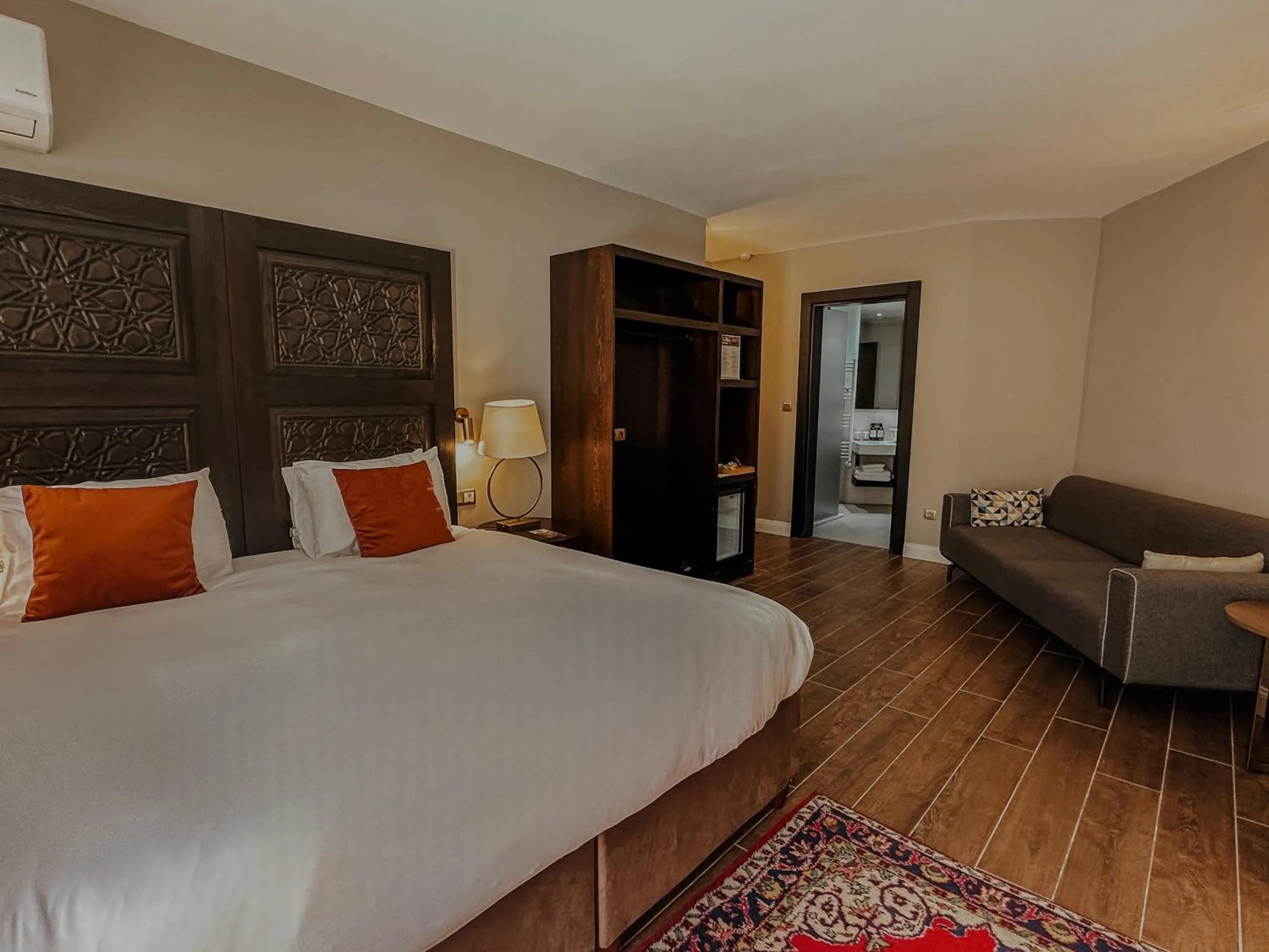 Bed in Osmanli Cappadocia Hotel