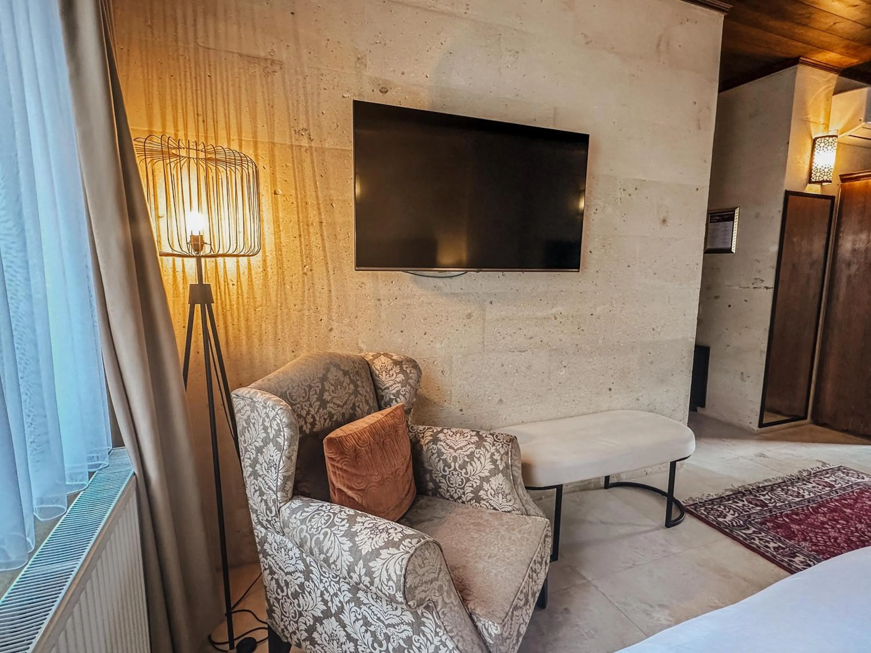 Bed in Osmanli Cappadocia Hotel