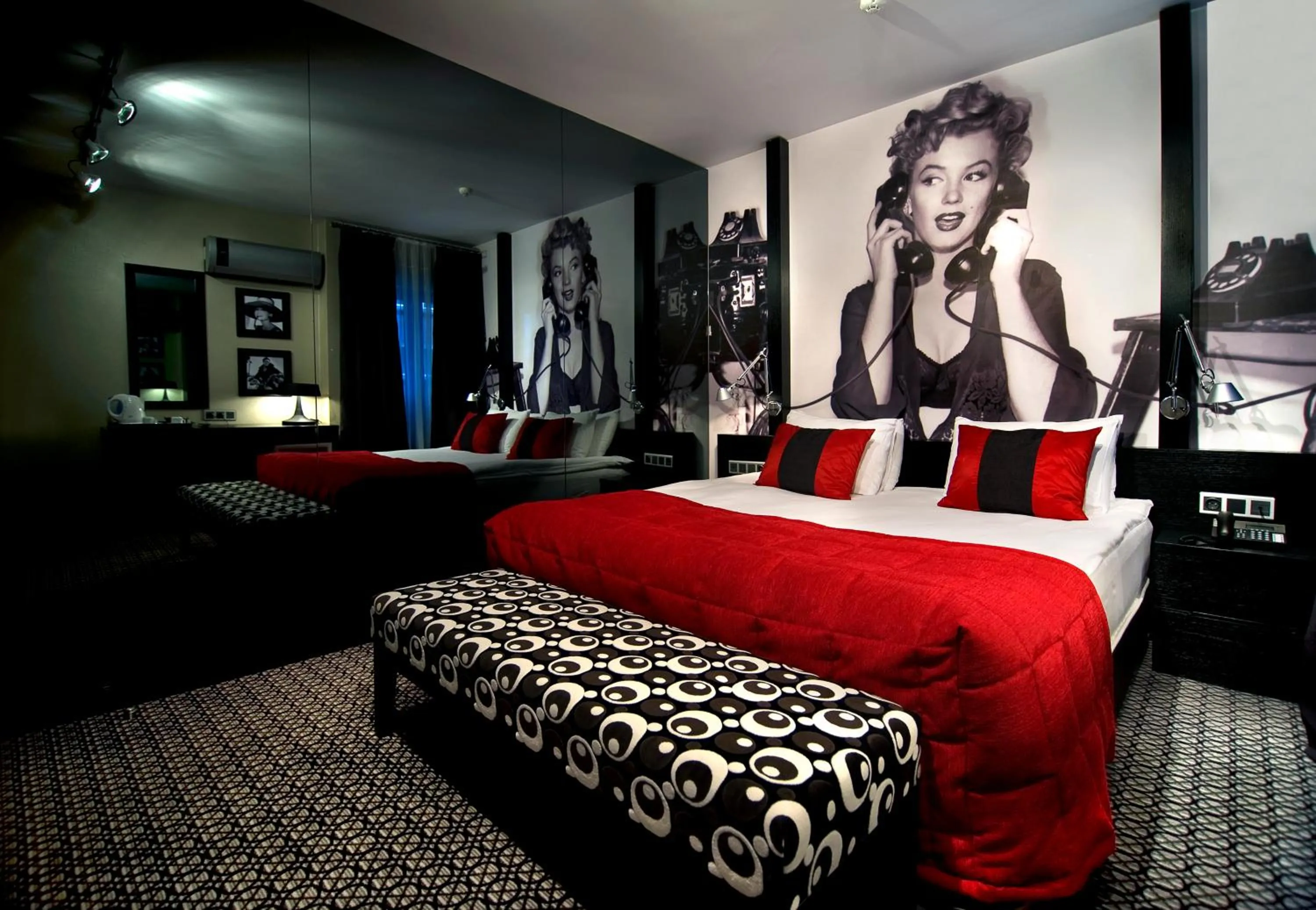 Bed in Maltepe 2000 Hotel