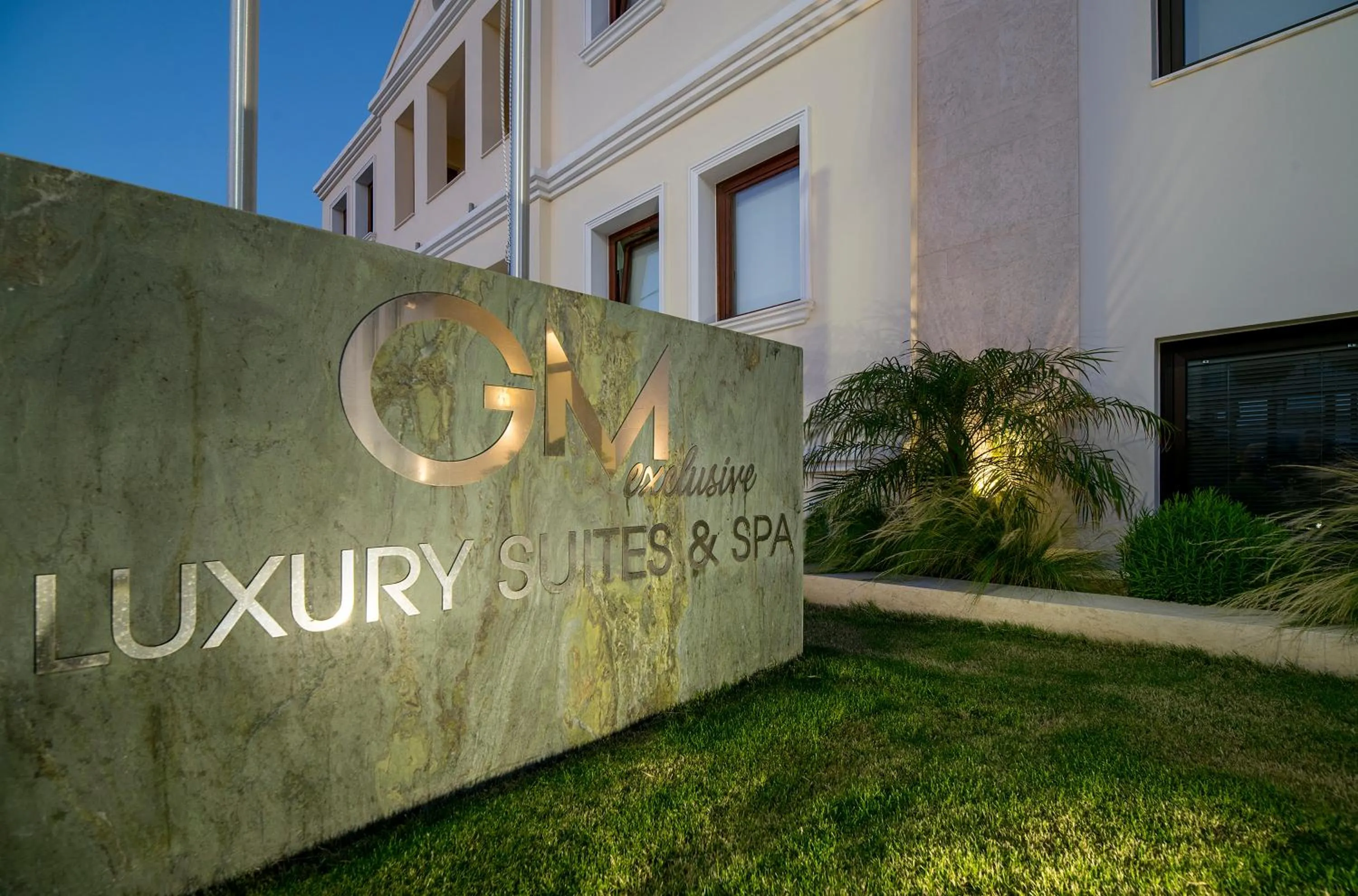 GM exclusive Luxury Suites & SPA