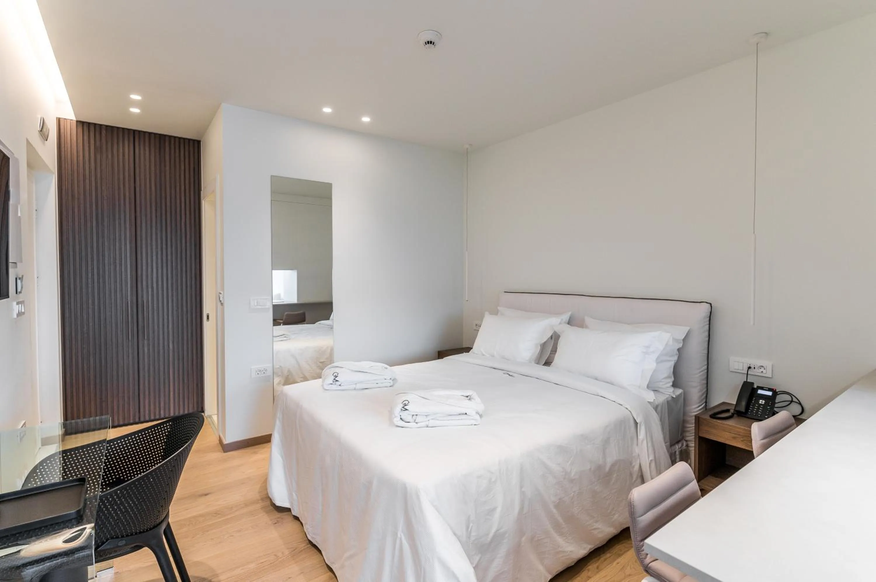 Bed in GM exclusive Luxury Suites & SPA