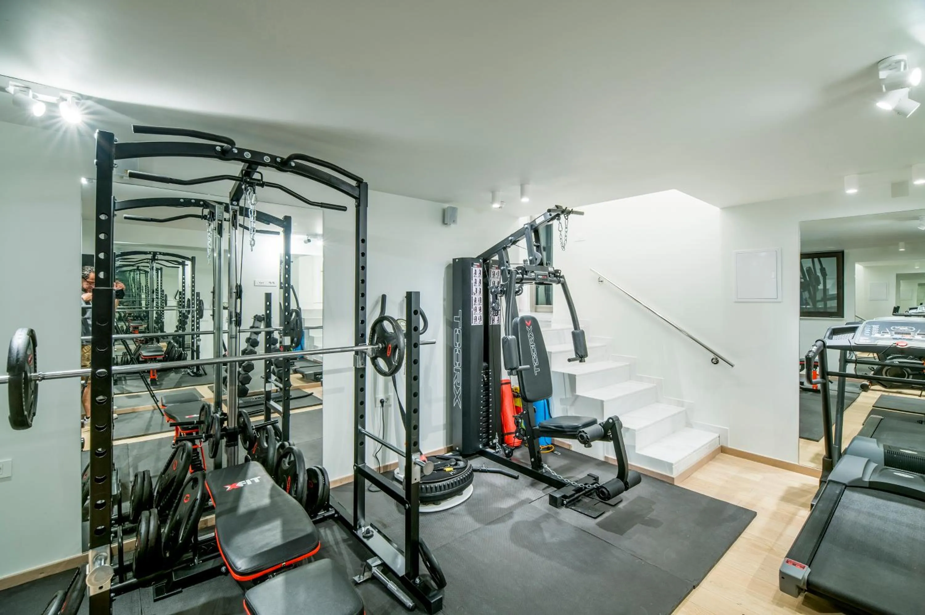 GM exclusive Luxury Suites & SPA