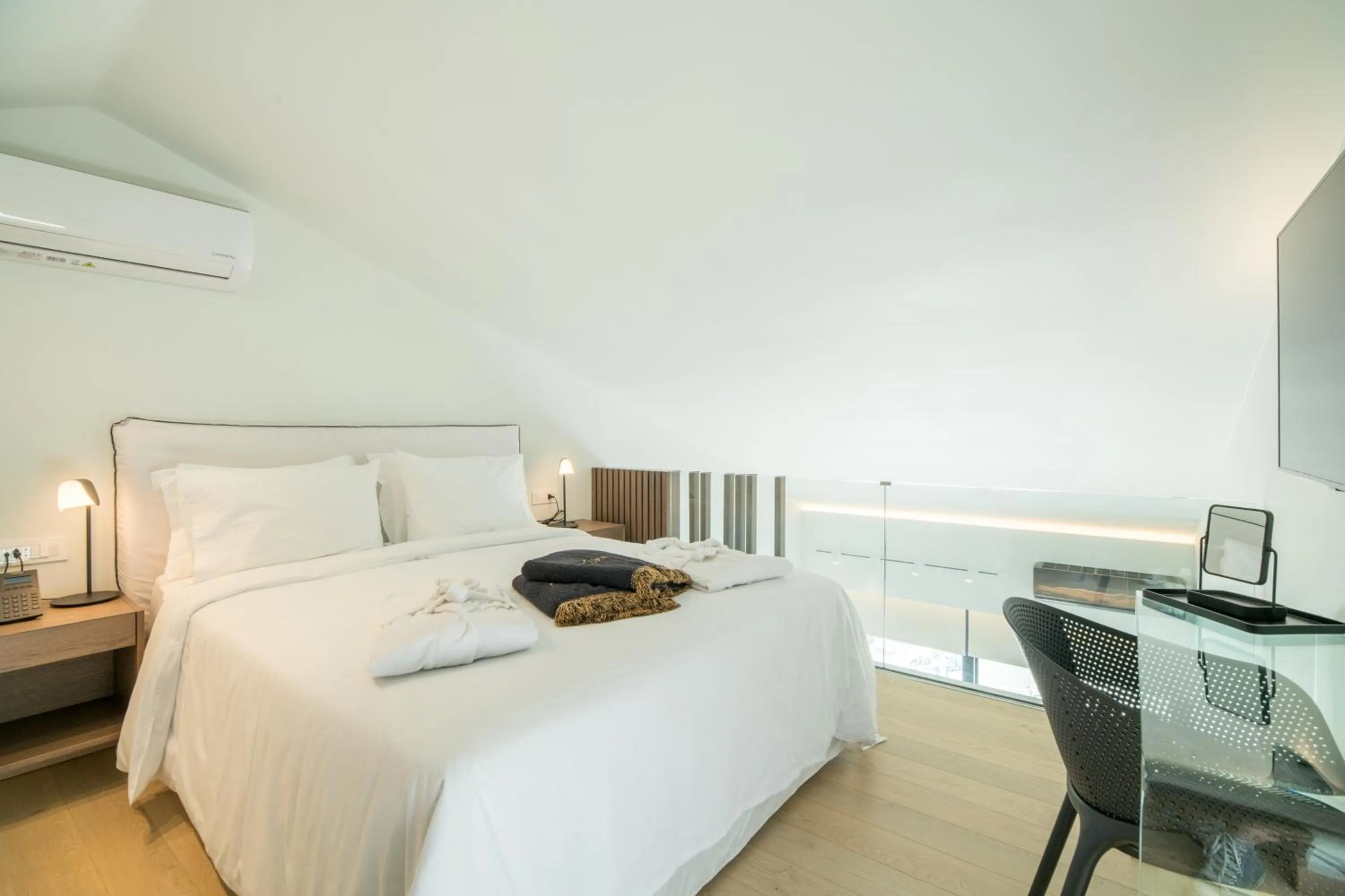 Bed in GM exclusive Luxury Suites & SPA