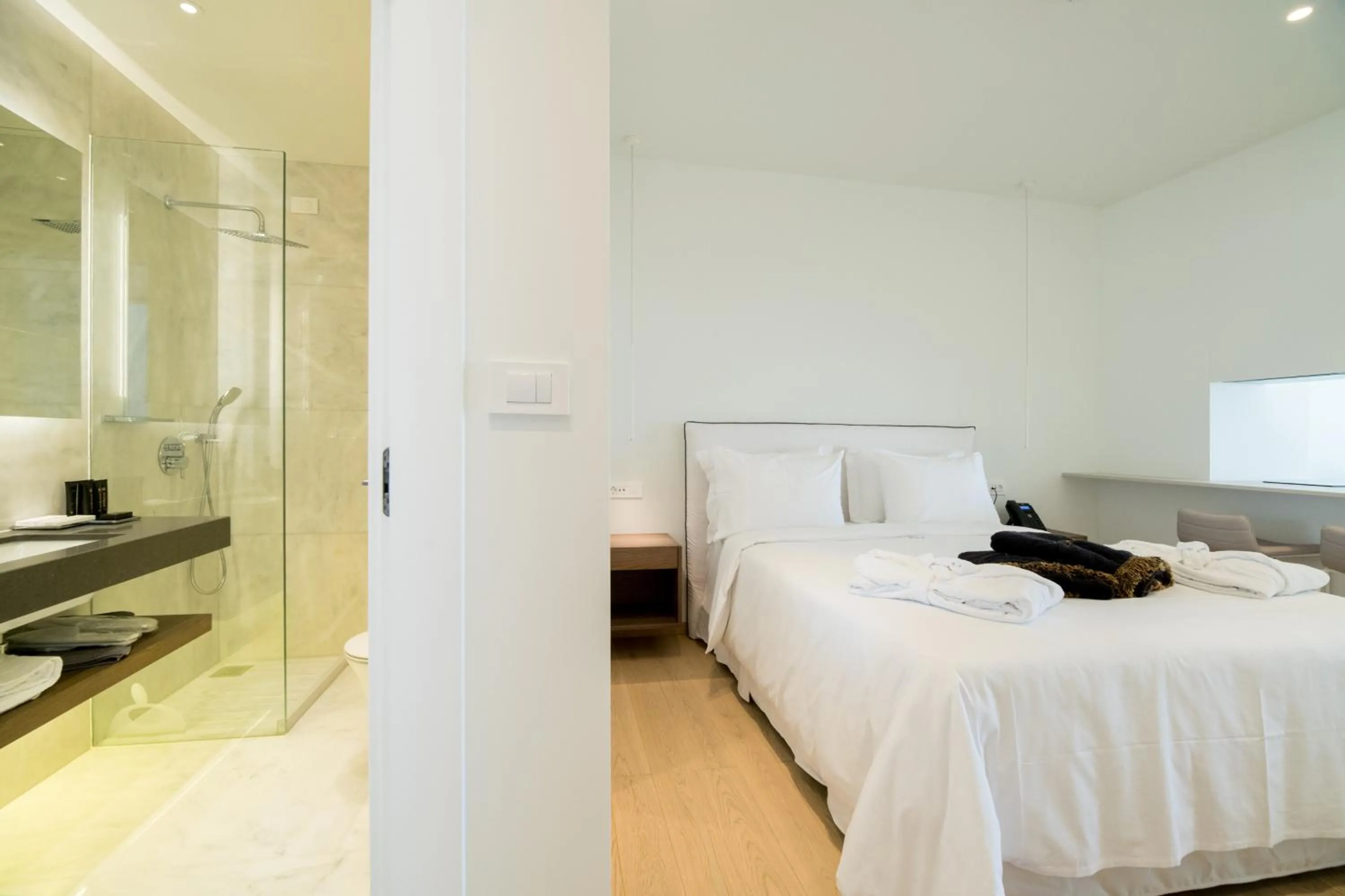 Bed in GM exclusive Luxury Suites & SPA