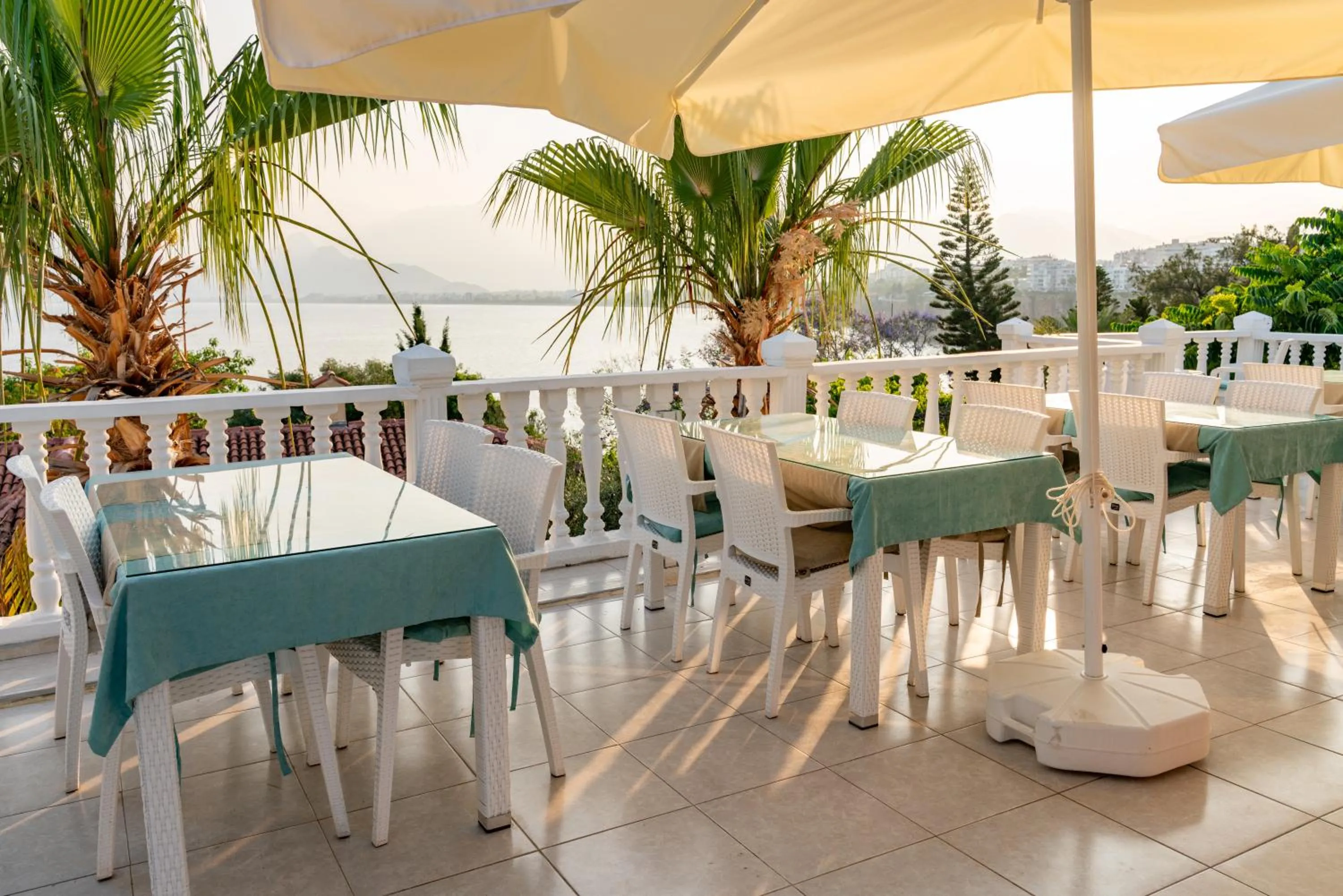 Balcony/Terrace in Bacchus Pension